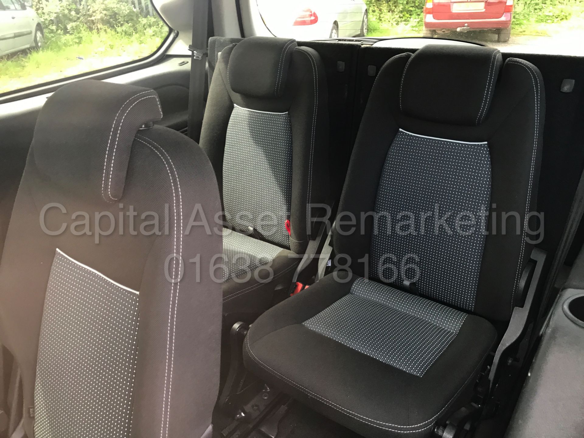 (On Sale) FORD GALAXY 'ZETEC' 7 SEATER MPV (2012 - 12 REG) '2.0 TDCI - 140 BHP - POWER SHIFT' - Image 15 of 28