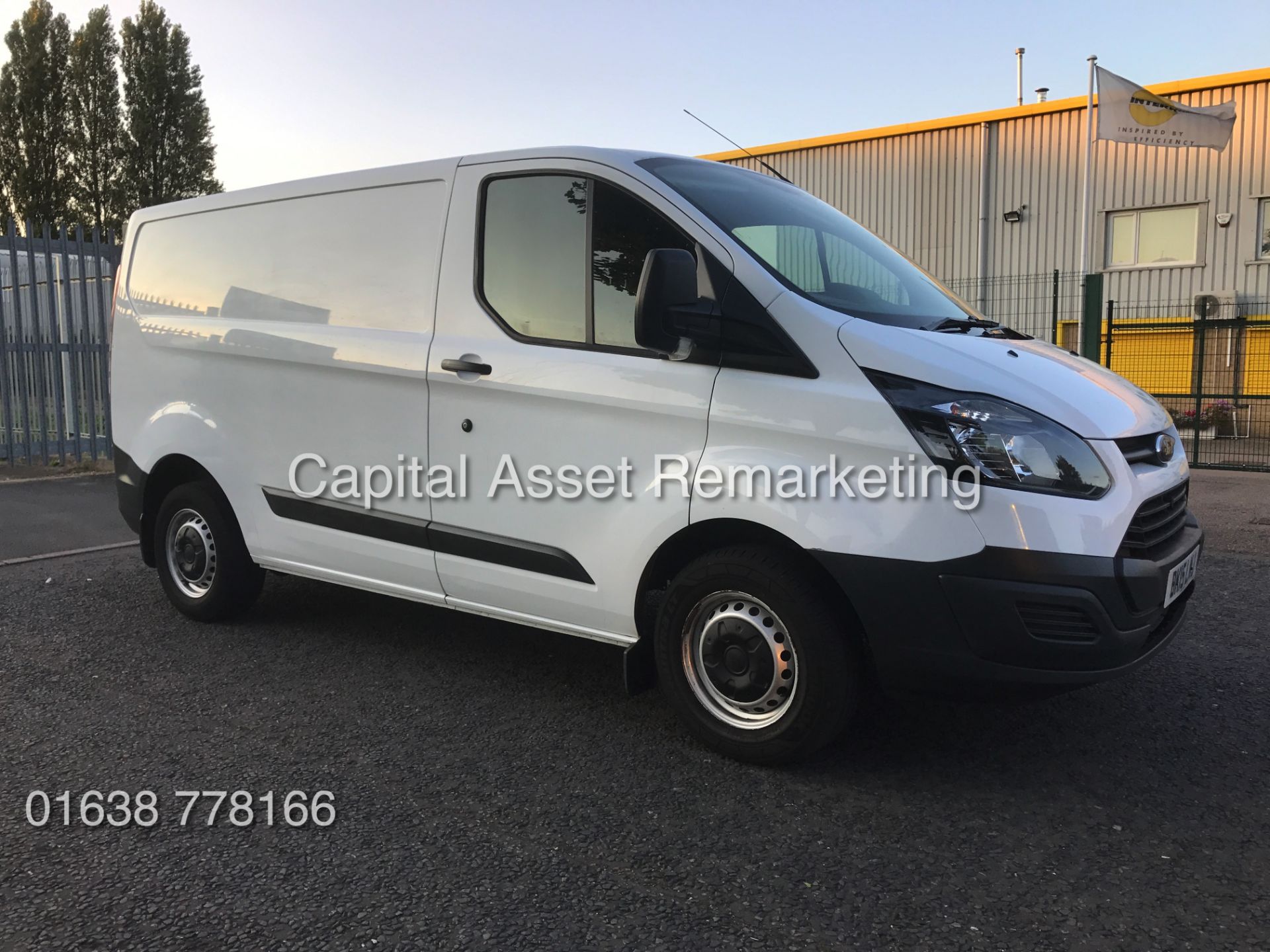 FORD TRANSIT CUSTOM 2.2TDCI 290 ECO-TECH (15 REG - NEW SHAPE) 1 OWNER - ELEC PACK - 6 SPEED - Image 2 of 17