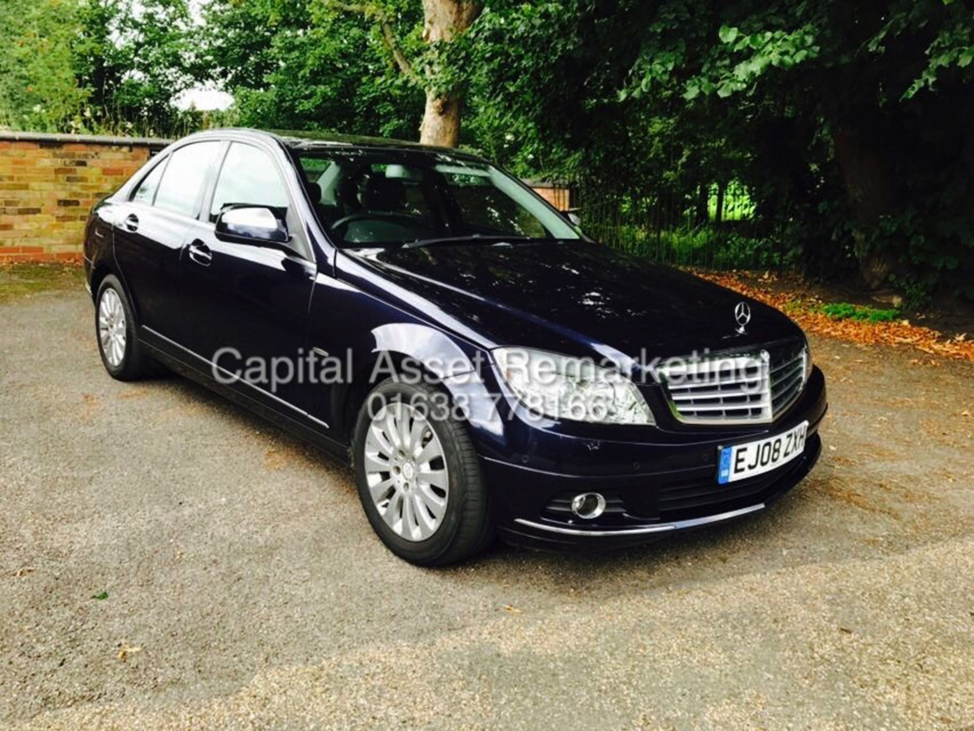 MERCEDES C220CDI "ELEGANCE" AUTO TIP (08 REG) LOW MILEAGE FSH - LEATHER -ELEC EVERYTHING -NO VAT !!! - Image 2 of 17