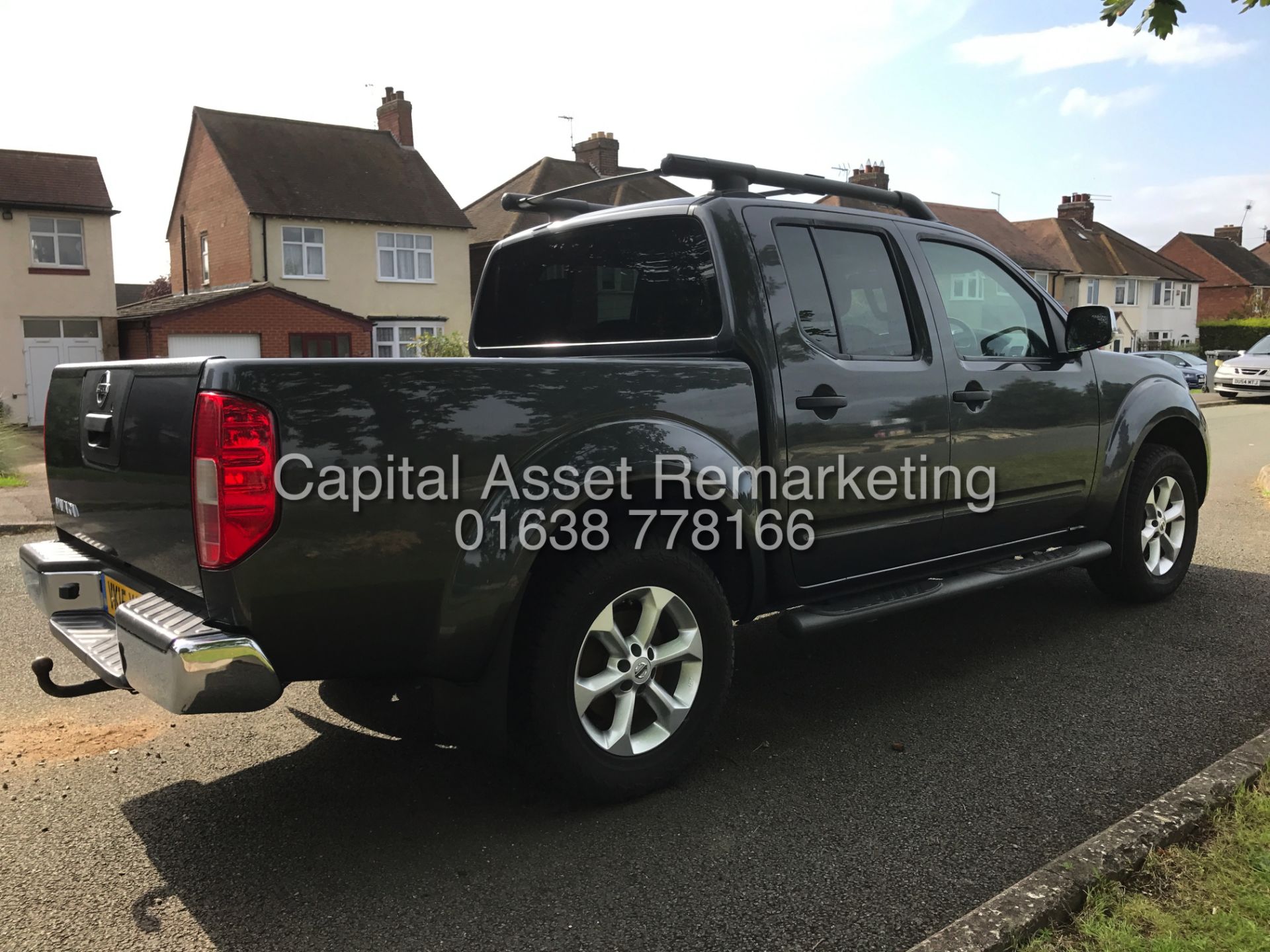 NISSAN NAVARA 2.5DCI AUTO "TEKNA - D/C" (15 REG) SAT NAV - LEATHER - 1 OWNER FSH - FULLY LOADED !! - Image 7 of 27