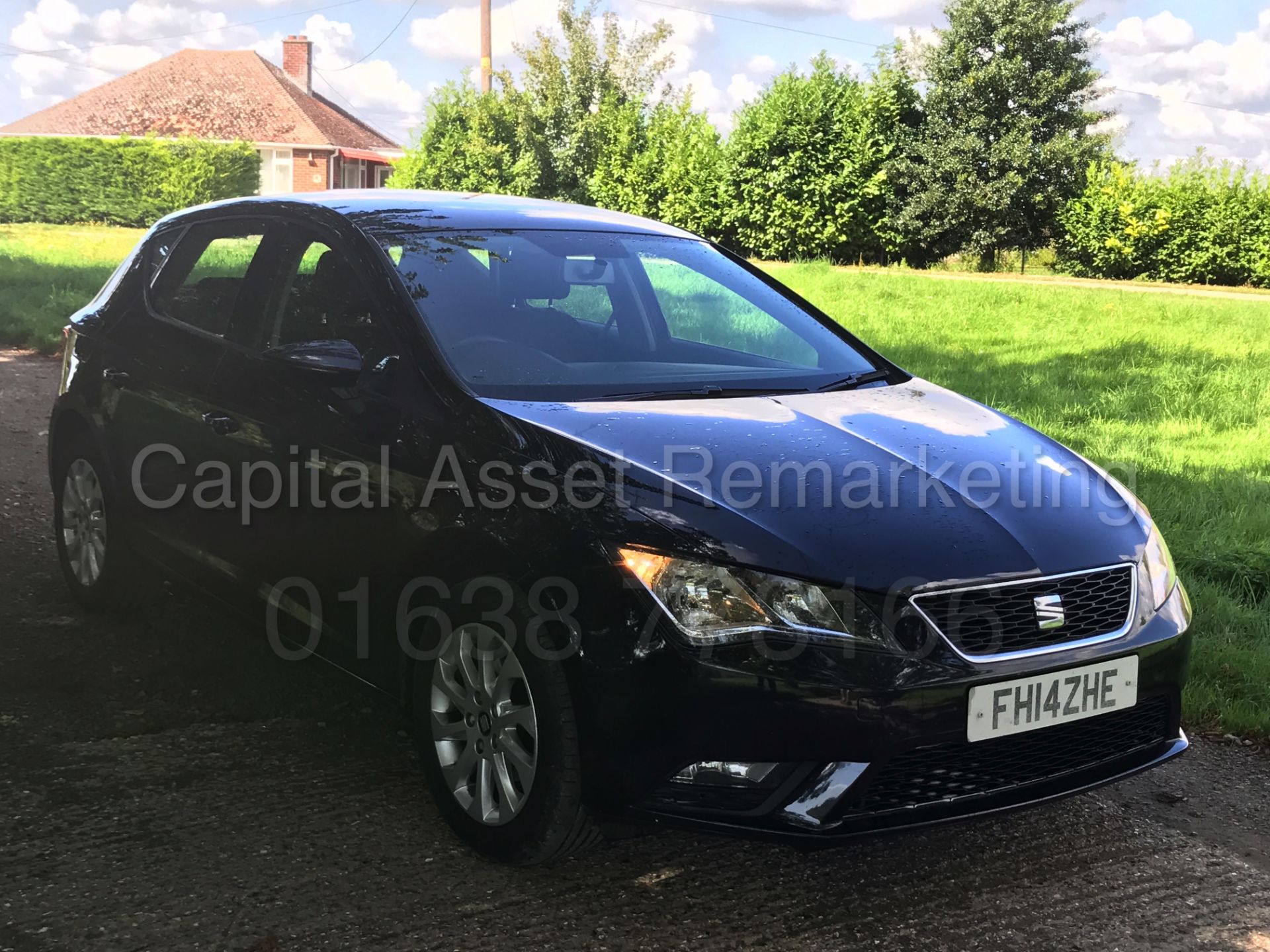 SEAT LEON1.6TDI "SE-BLACK" 5 DOOR HATCHBACK (14 REG) 1 OWNER / SERVICE HISTORY - AIR CON - CRUISE - Image 3 of 26