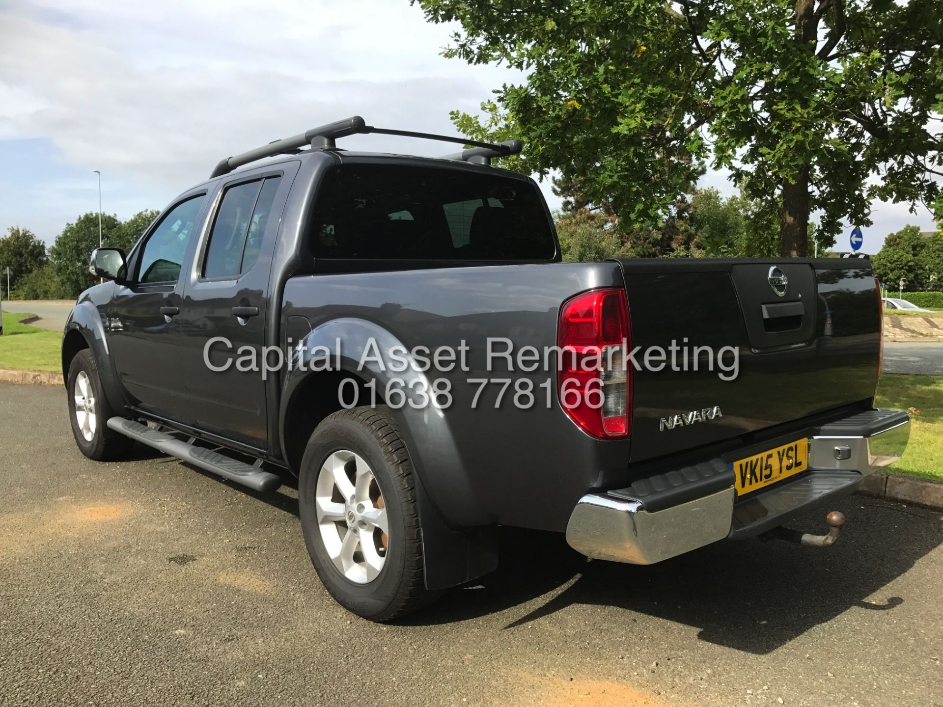 NISSAN NAVARA 2.5DCI AUTO "TEKNA - D/C" (15 REG) SAT NAV - LEATHER - 1 OWNER FSH - FULLY LOADED !! - Image 10 of 27