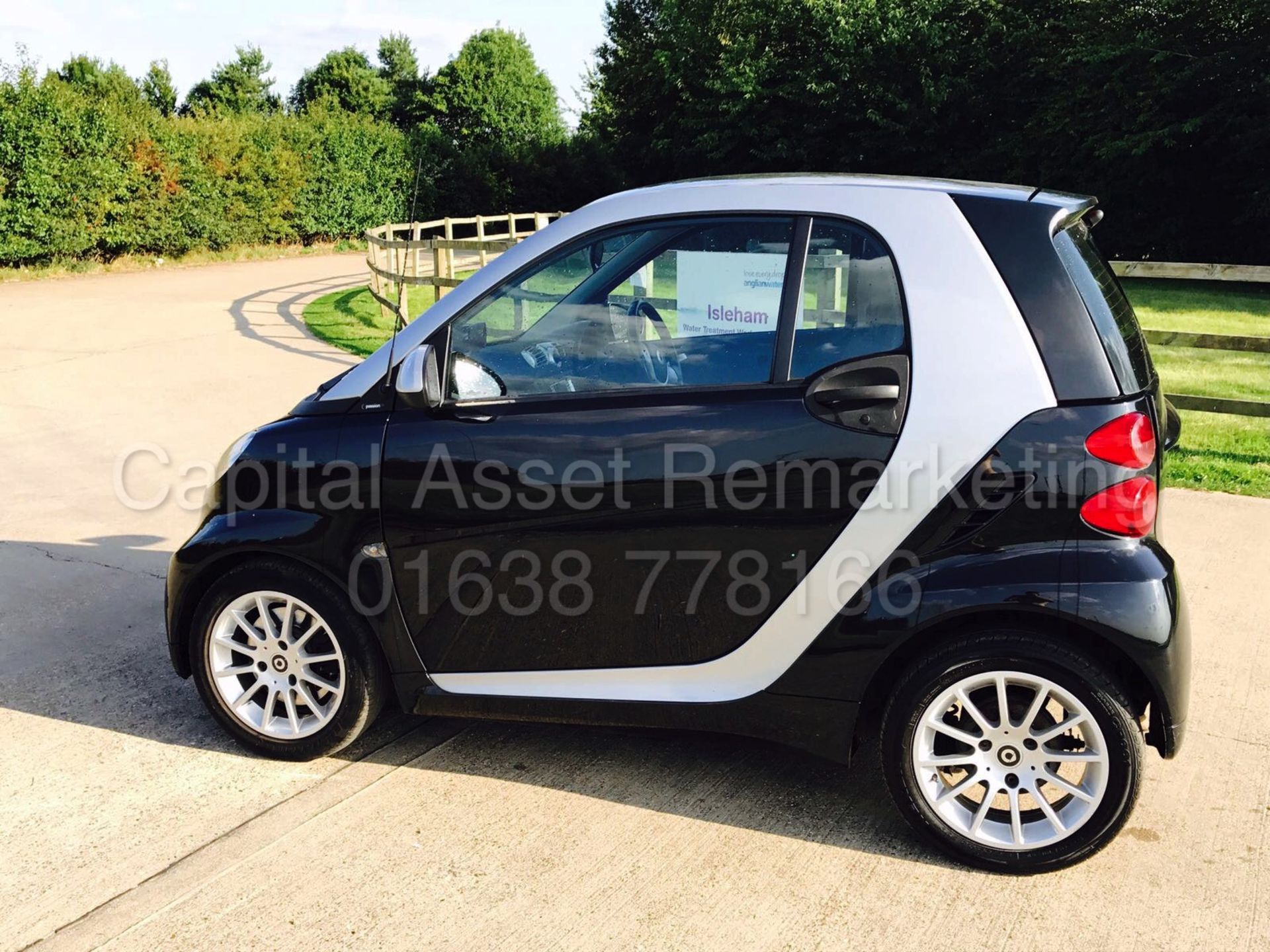 (On Sale) SMART FORTWO 'PASSION' (2011 - 11 REG) 'CDI - DIESEL - AUTO - SAT NAV - AIR CON' (NO VAT) - Image 4 of 17