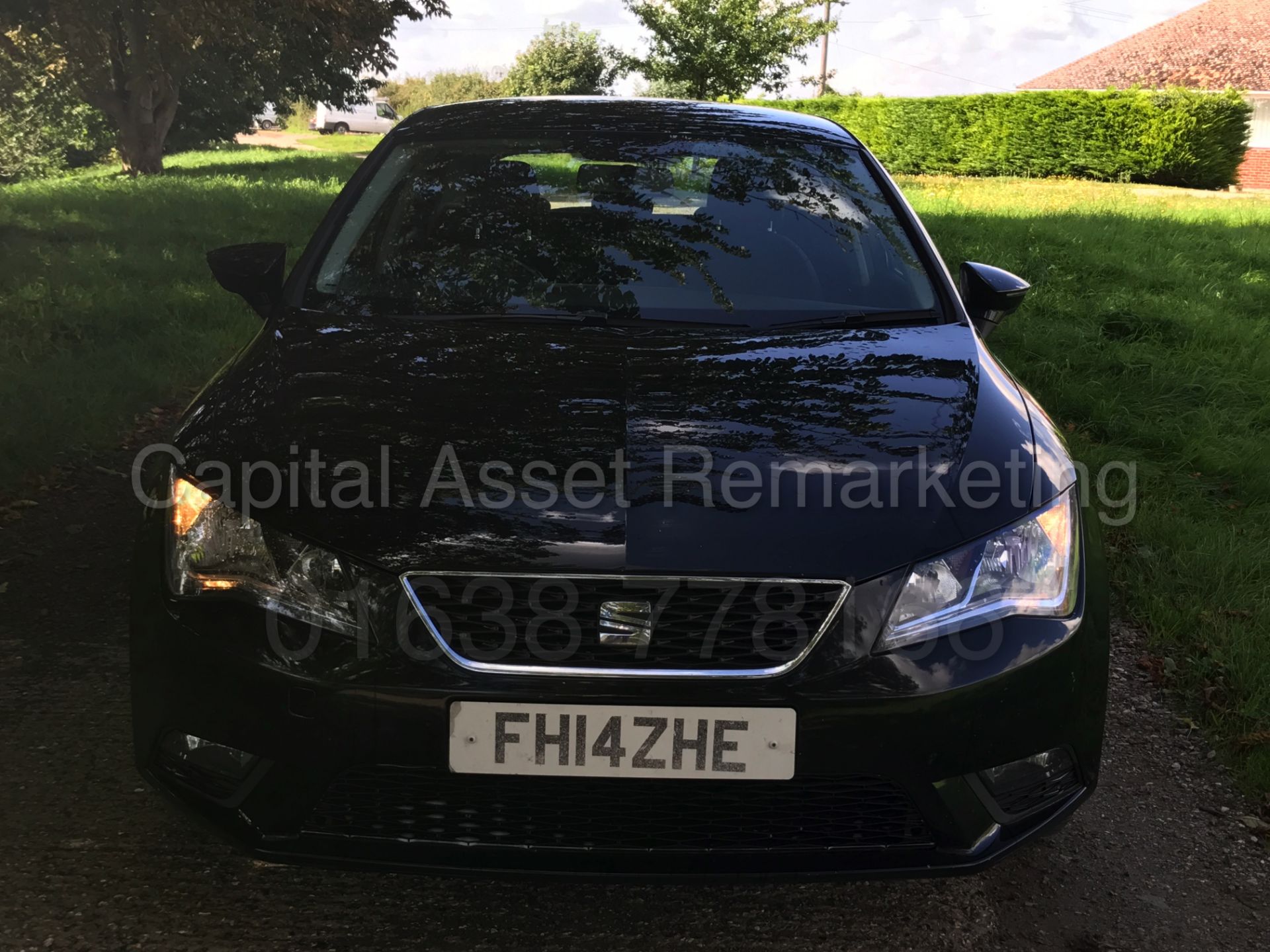 SEAT LEON1.6TDI "SE-BLACK" 5 DOOR HATCHBACK (14 REG) 1 OWNER / SERVICE HISTORY - AIR CON - CRUISE - Image 4 of 26