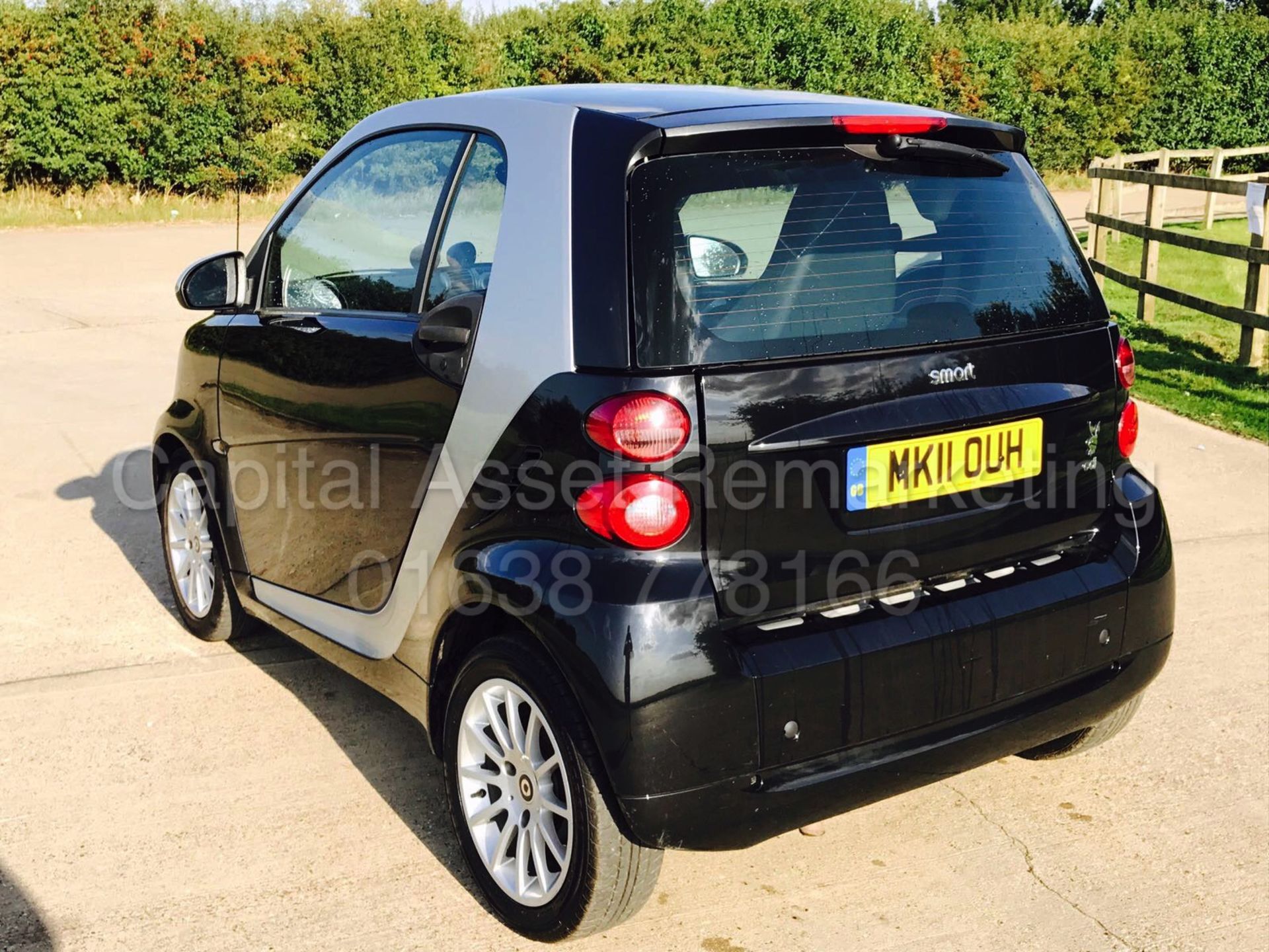 (On Sale) SMART FORTWO 'PASSION' (2011 - 11 REG) 'CDI - DIESEL - AUTO - SAT NAV - AIR CON' (NO VAT) - Image 6 of 17