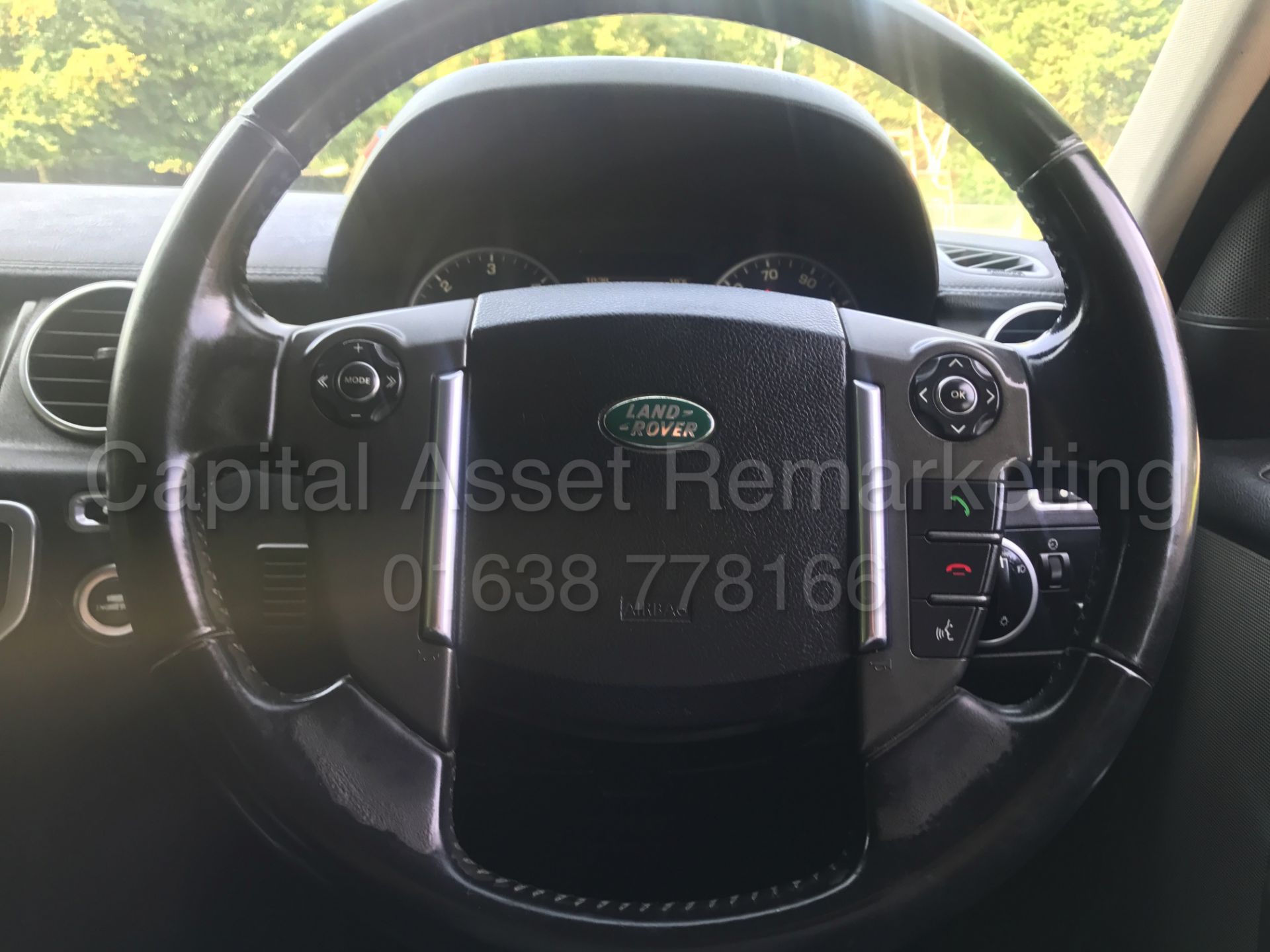 (On Sale) LAND ROVER DISCOVERY 4 (2011 MODEL) '3.0 SDV6 - 245 BHP - AUTO TIP TRONIC - 7 SEATER' - Image 27 of 30