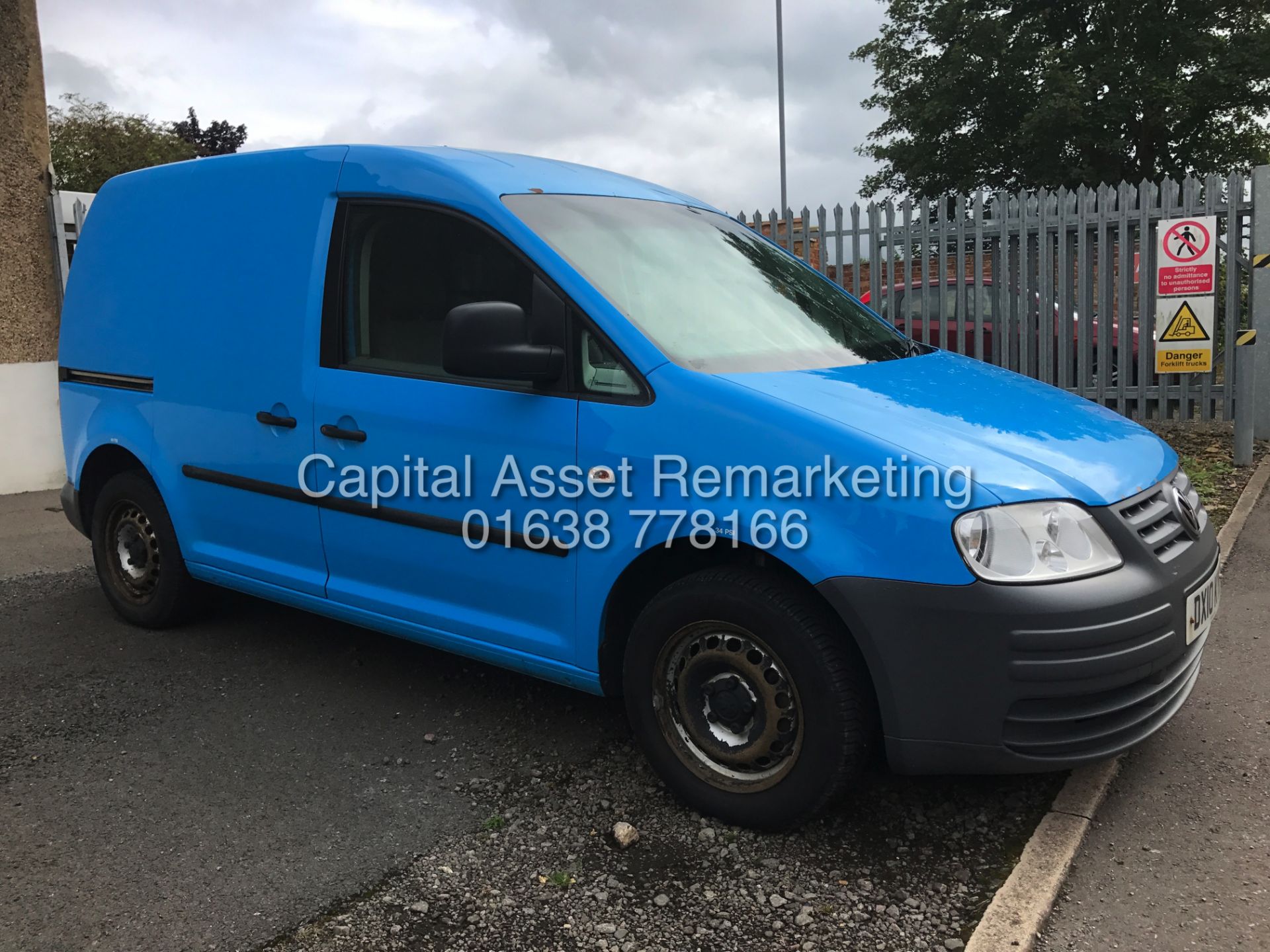 VOLKSWAGEN CADDY C20 "PLUS" 2.0 DIESEL (10 REG) AIR CON -EX BRITISH GAS BOARD - ELEC PACK -SIDE DOOR