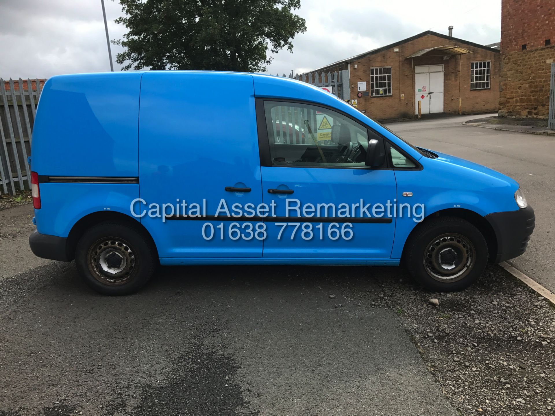 VOLKSWAGEN CADDY C20 "PLUS" 2.0 DIESEL (10 REG) AIR CON -EX BRITISH GAS BOARD - ELEC PACK -SIDE DOOR - Image 2 of 13