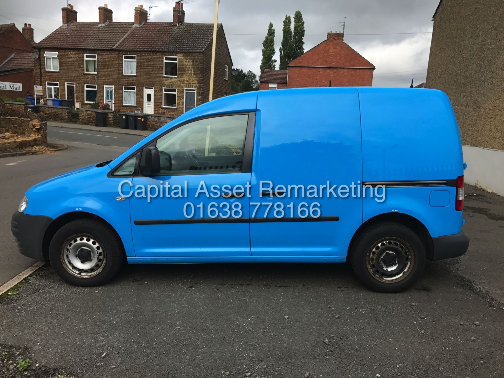 VOLKSWAGEN CADDY C20 "PLUS" 2.0 DIESEL (10 REG) AIR CON -EX BRITISH GAS BOARD - ELEC PACK -SIDE DOOR - Image 5 of 13