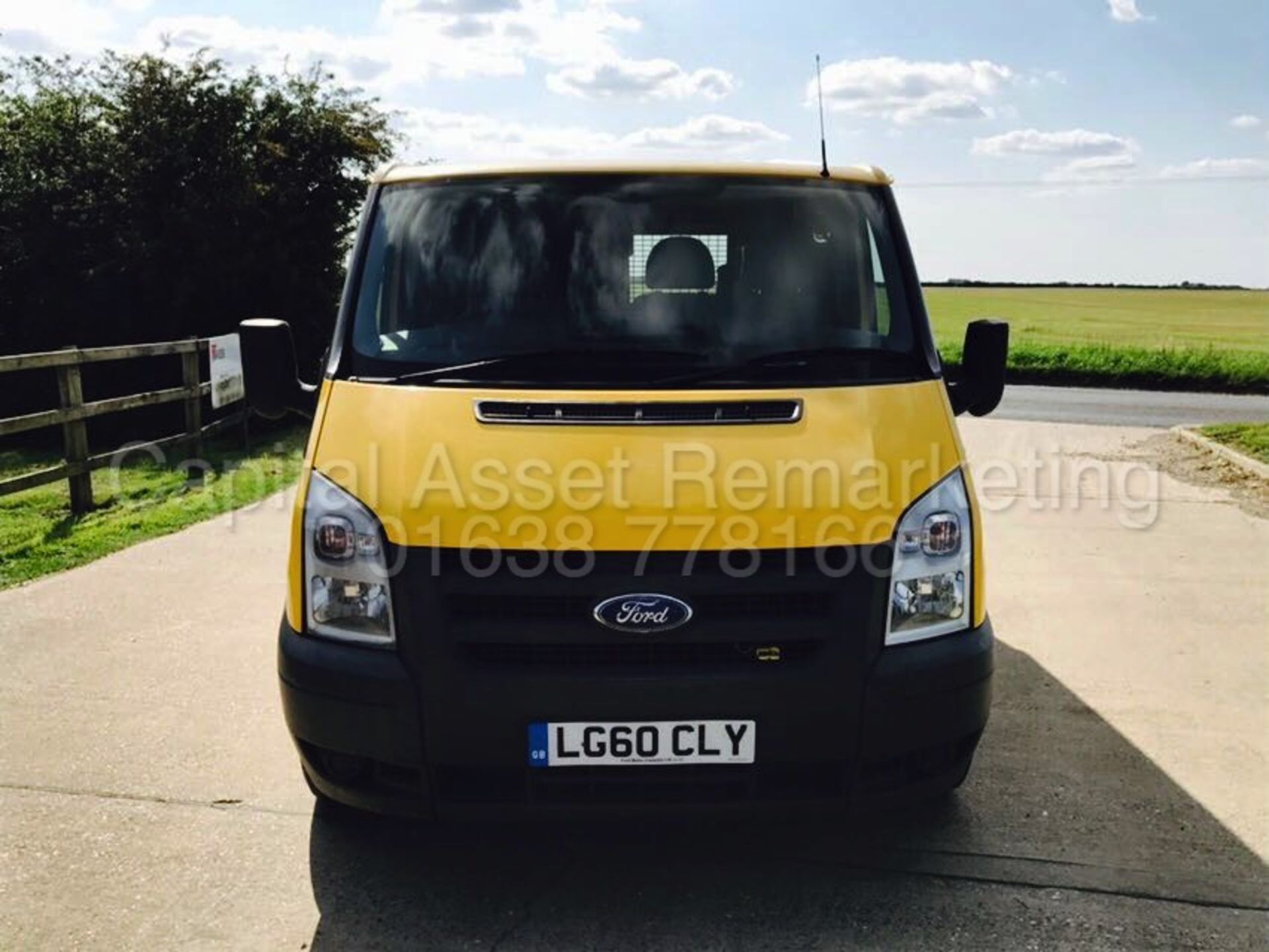 FORD TRANSIT 115 T300S FWD 'SWB' (2011 MODEL) '2.2 TDCI - 115 PS - 6 SPEED' **AIR CON** (FULL MOT) - Image 8 of 19