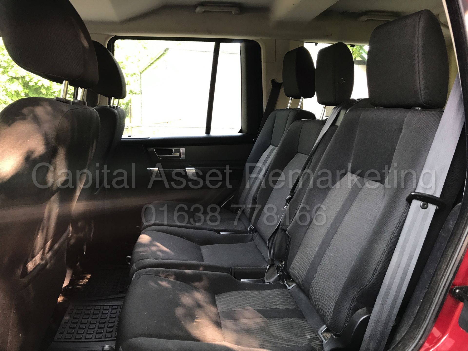 (On Sale) LAND ROVER DISCOVERY 4 (2011 MODEL) '3.0 SDV6 - 245 BHP - AUTO TIP TRONIC - 7 SEATER' - Image 15 of 30