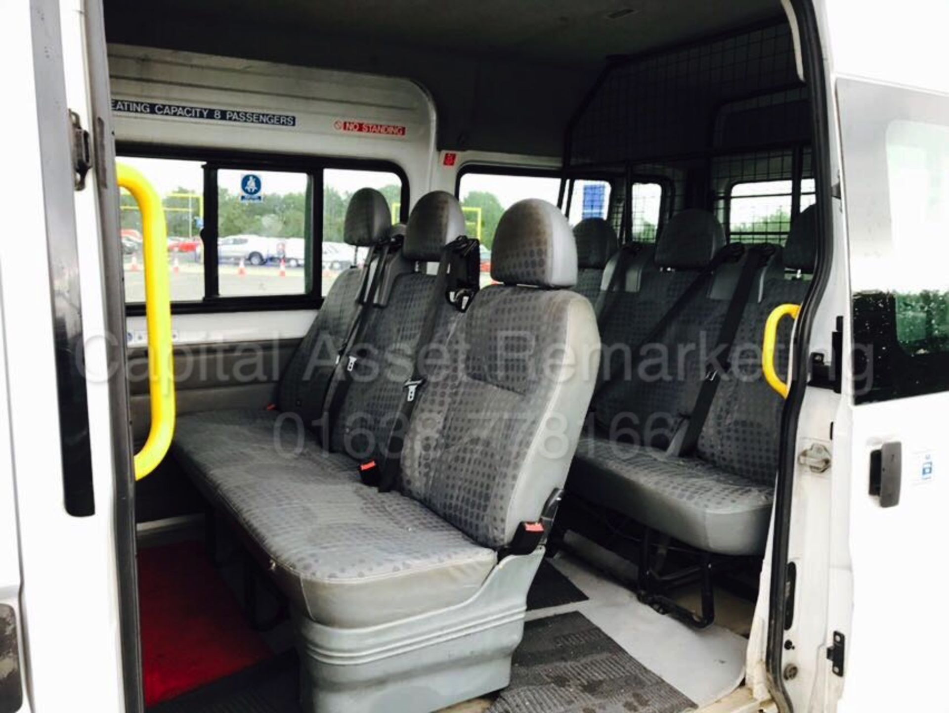 FORD TRANSIT 110 T300 'MWB - 9 SEATER BUS' (2009 - 09 REG) '2.2 TDCI - 110 BHP - 5 SPEED -ELEC PACK' - Image 12 of 17