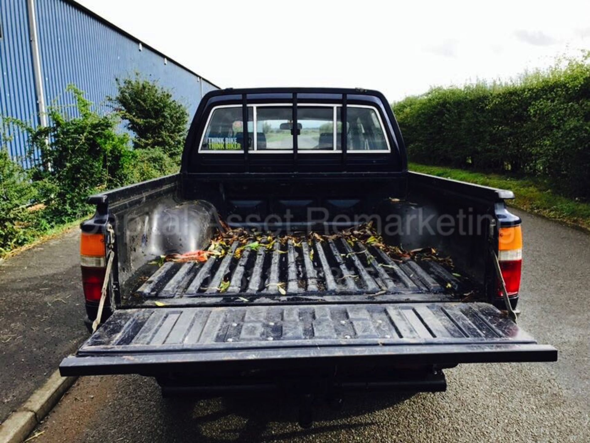 TOYOTA HILUX 'DOUBLE CAB' PICK-UP (1996 - N REG) 'DIESEL - 5 SPEED MANUAL' **AIR CON** (NO VAT) - Image 9 of 15