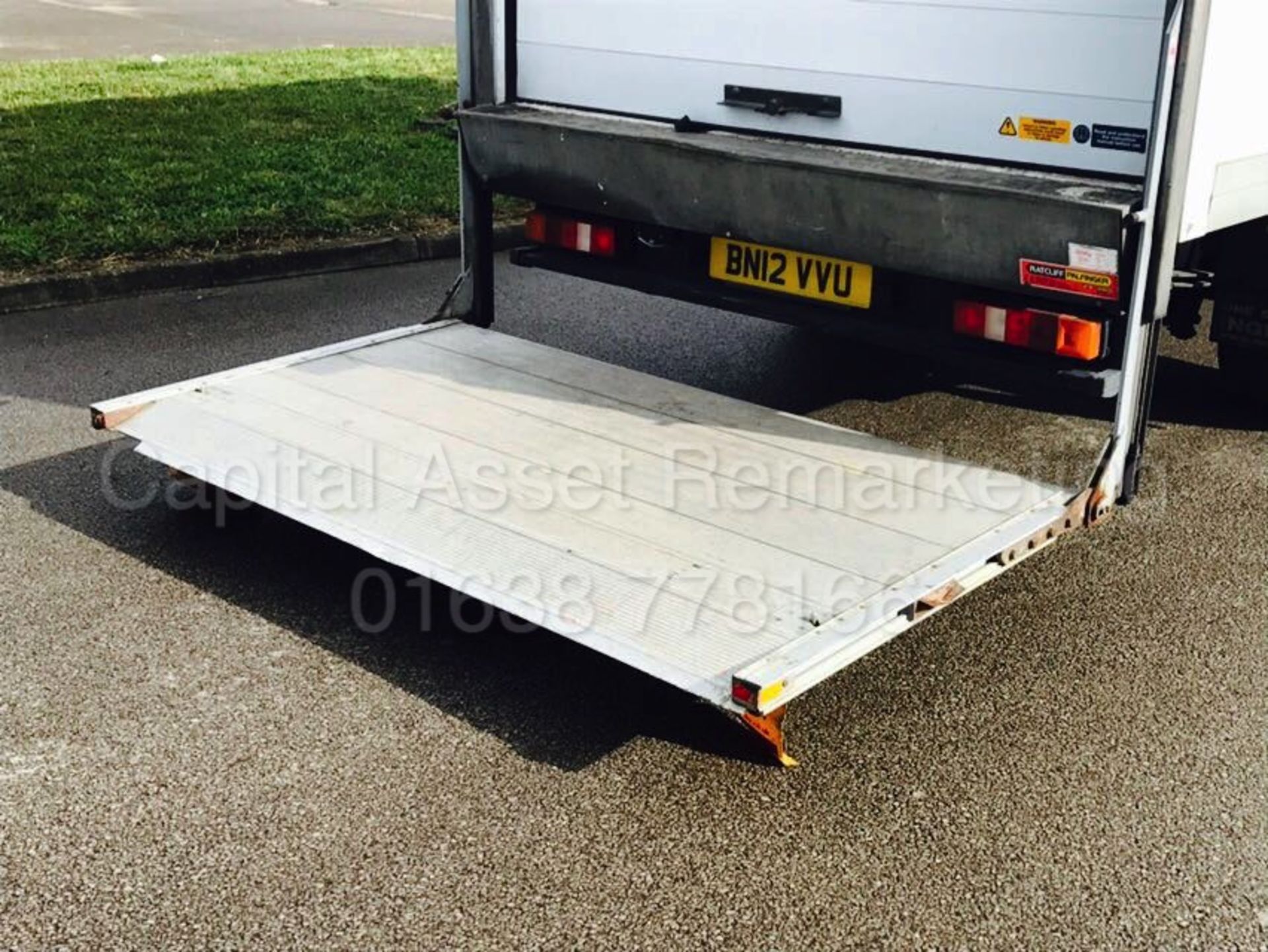 FORD TRANSIT 125 T350L RWD 'LWB - LUTON / BOX VAN' (2012) '2.2 TDCI - 125 PS - 6 SPEED' *TAIL-LIFT* - Image 11 of 20