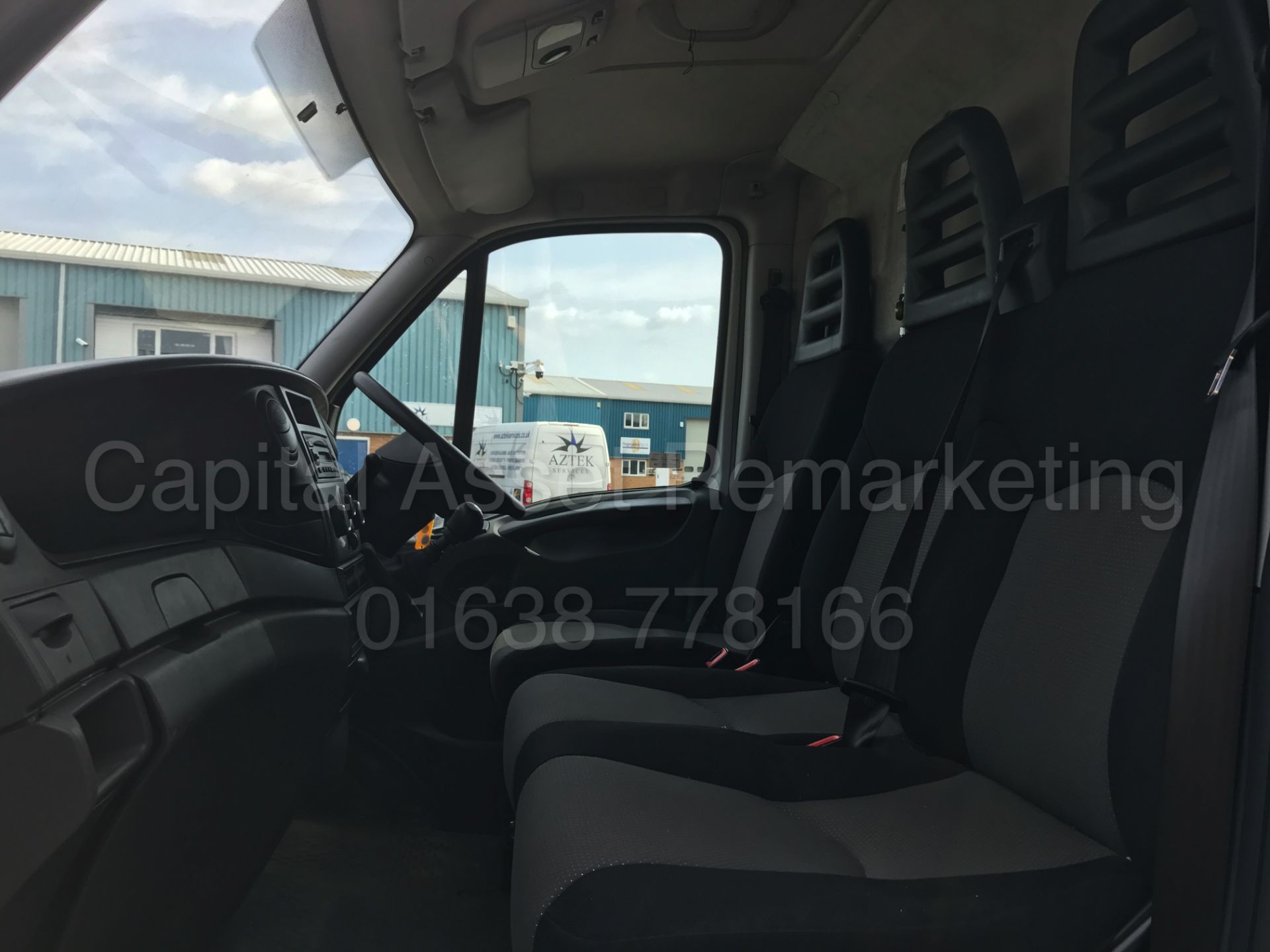 IVECO DAILY 35S13 'LWB HI-ROOF' (2014 FACELIFT) '2.3 DIESEL - 127 BHP - 6 SPEED' *REFRIGERATED VAN* - Image 13 of 23