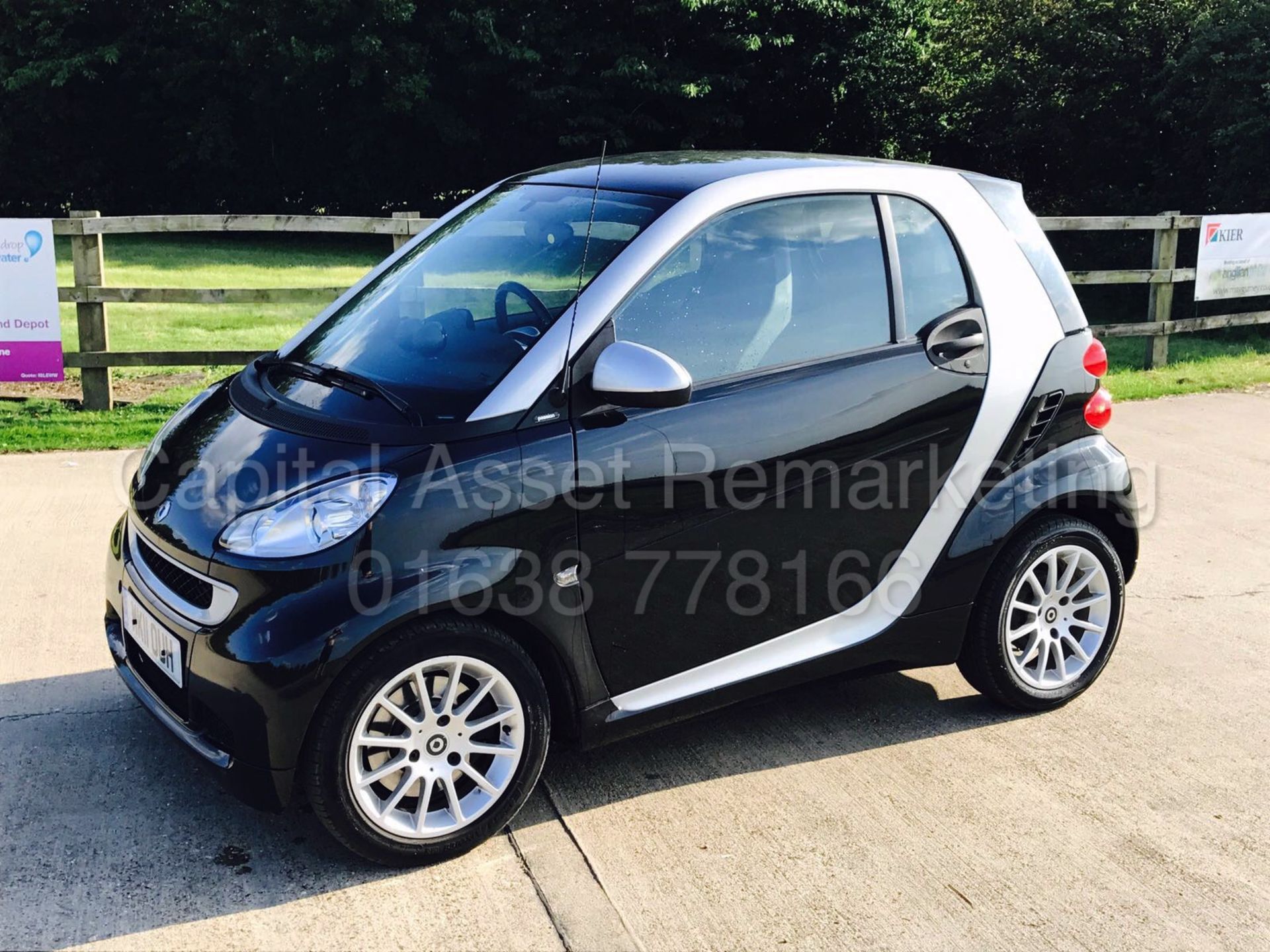 (On Sale) SMART FORTWO 'PASSION' (2011 - 11 REG) 'CDI - DIESEL - AUTO - SAT NAV - AIR CON' (NO VAT) - Image 3 of 17