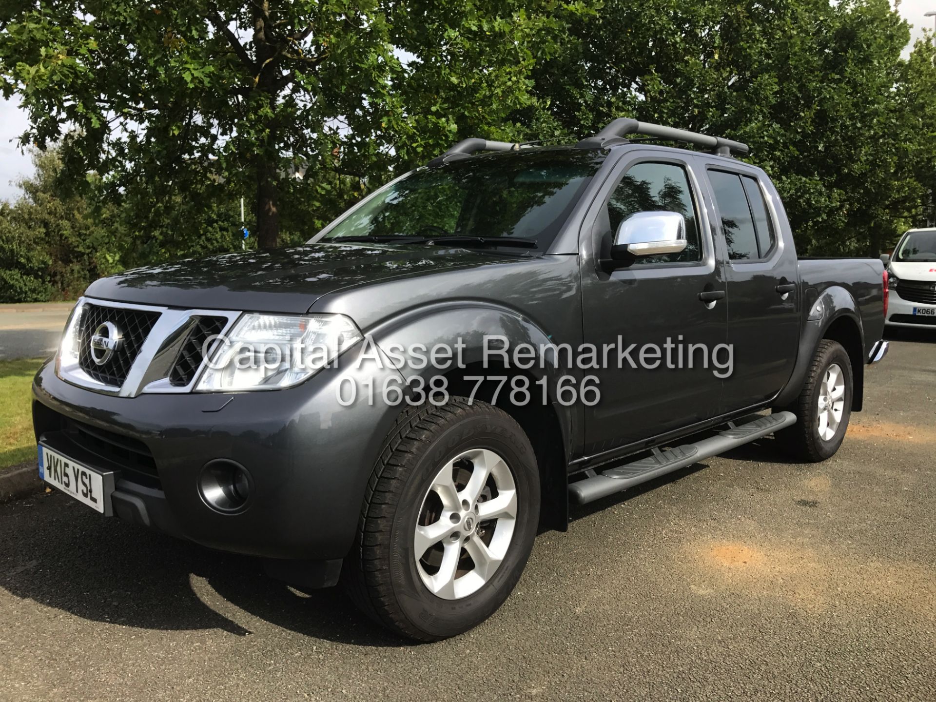 NISSAN NAVARA 2.5DCI AUTO "TEKNA - D/C" (15 REG) SAT NAV - LEATHER - 1 OWNER FSH - FULLY LOADED !! - Image 2 of 27