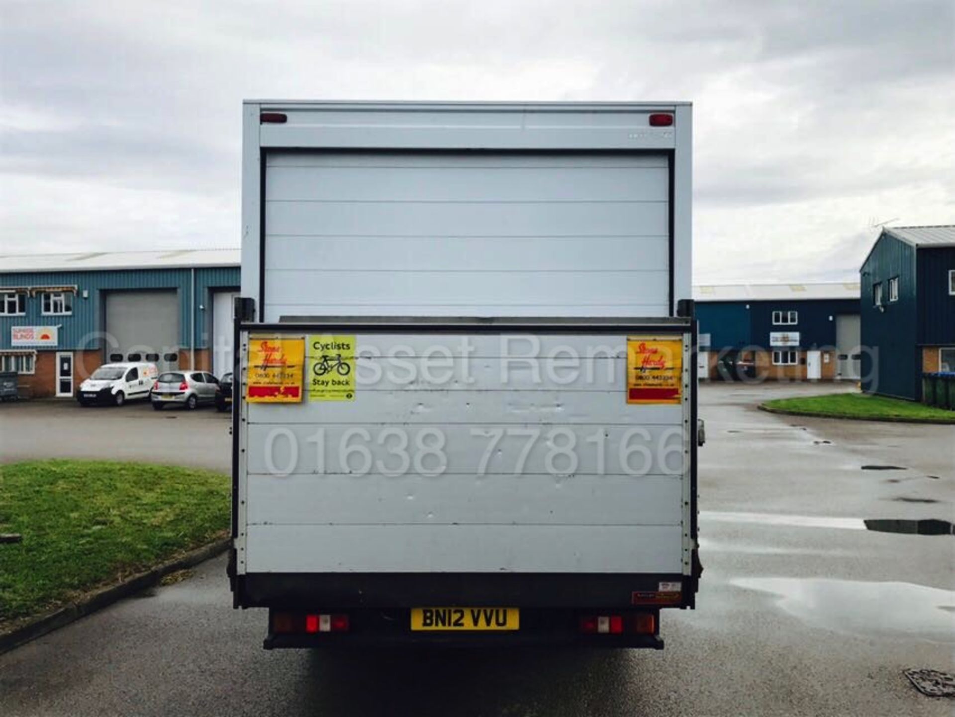 FORD TRANSIT 125 T350L RWD 'LWB - LUTON / BOX VAN' (2012) '2.2 TDCI - 125 PS - 6 SPEED' *TAIL-LIFT* - Image 4 of 20