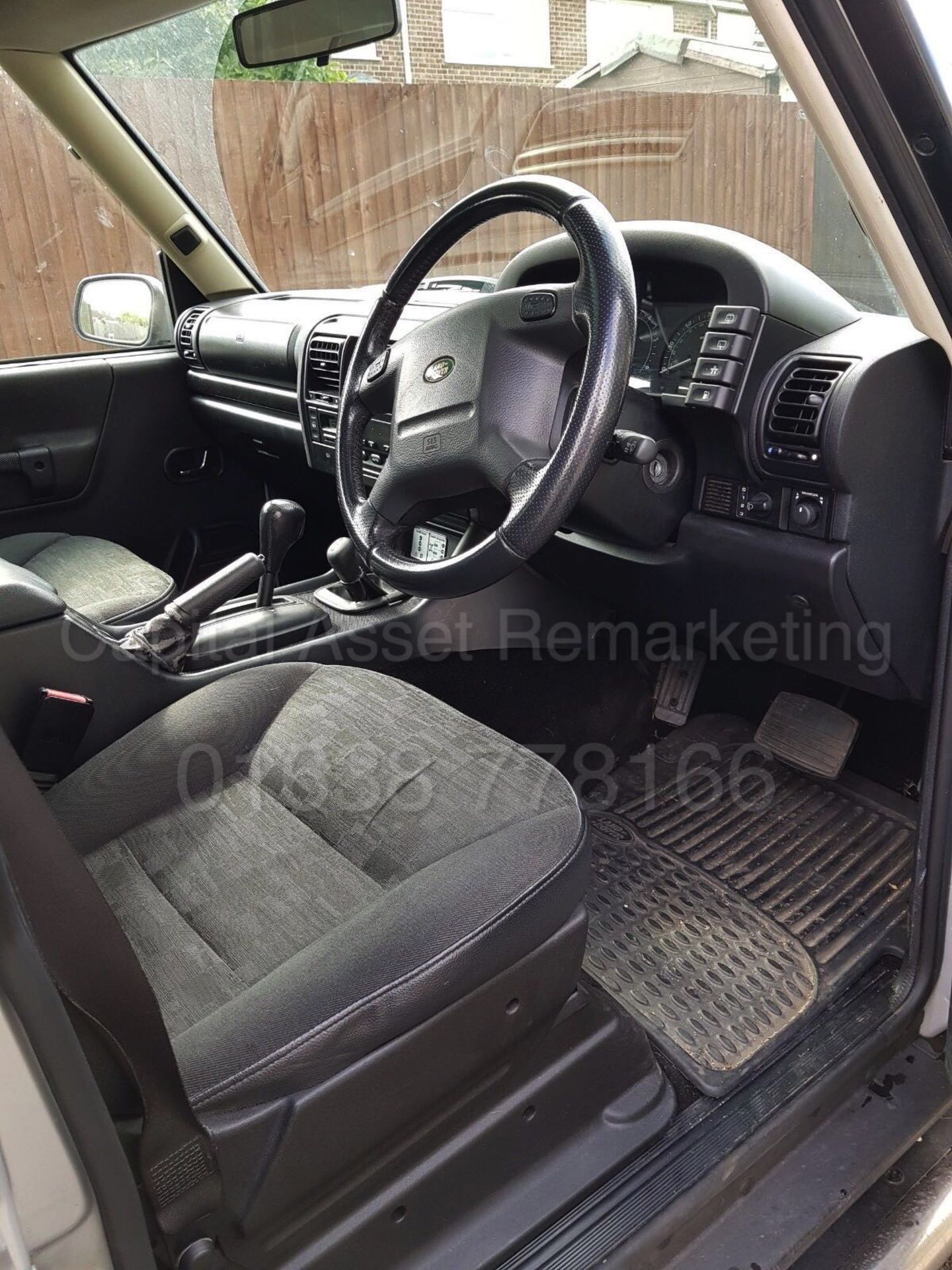 (On Sale) LAND ROVER DISCOVERY 'GS EDITION' (2004 MODEL) 'TD5 - AUTO - 7 SEATER' (NO VAT - SAVE 20%) - Image 8 of 16