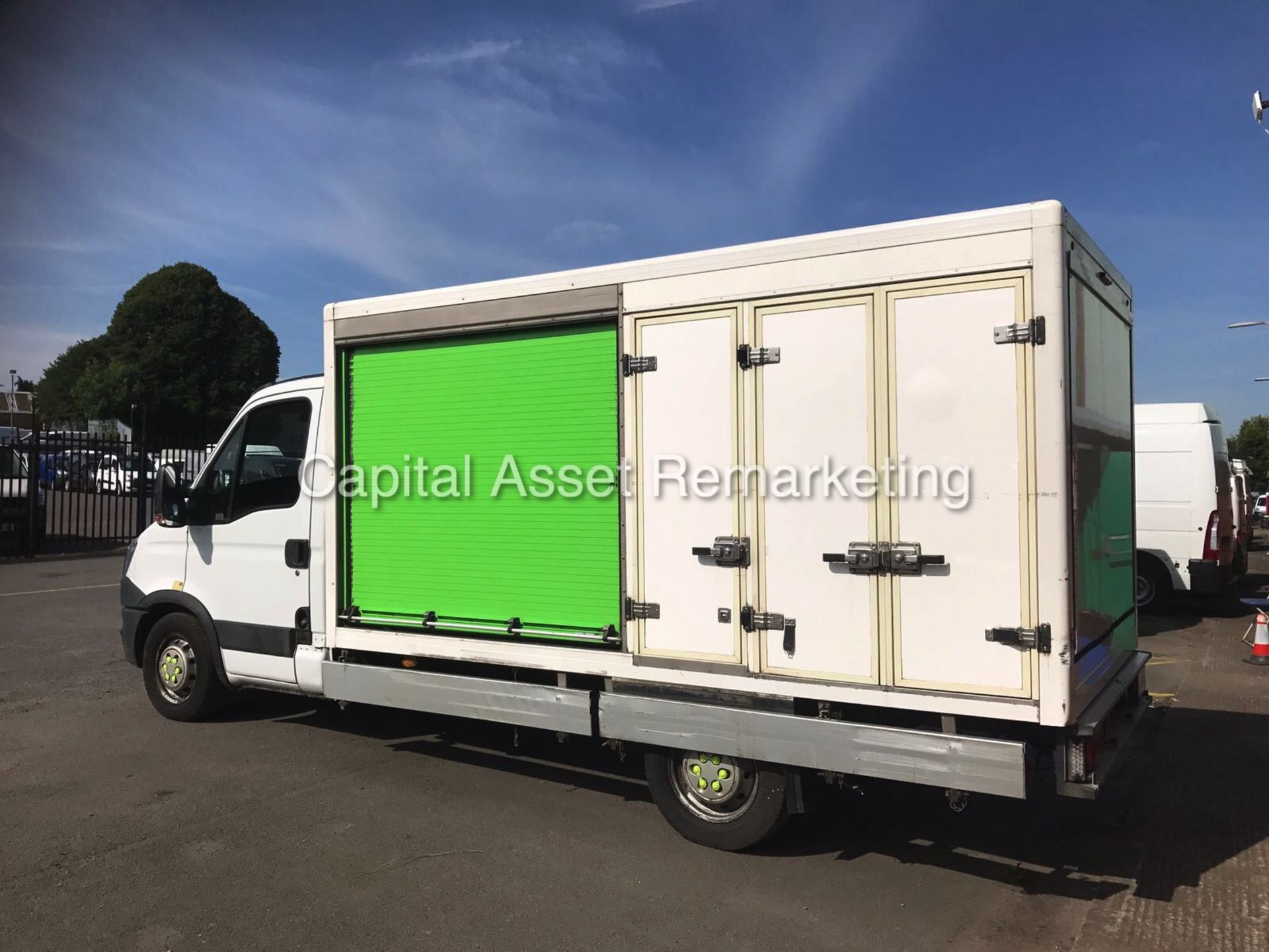 (ON SALE) IVECO DAILY 35S11 - LONG WHEEL BASE "FRIDGE / FREZZER" BOX (2013 - 13 REG) ONLY 129K!!! - Image 2 of 12