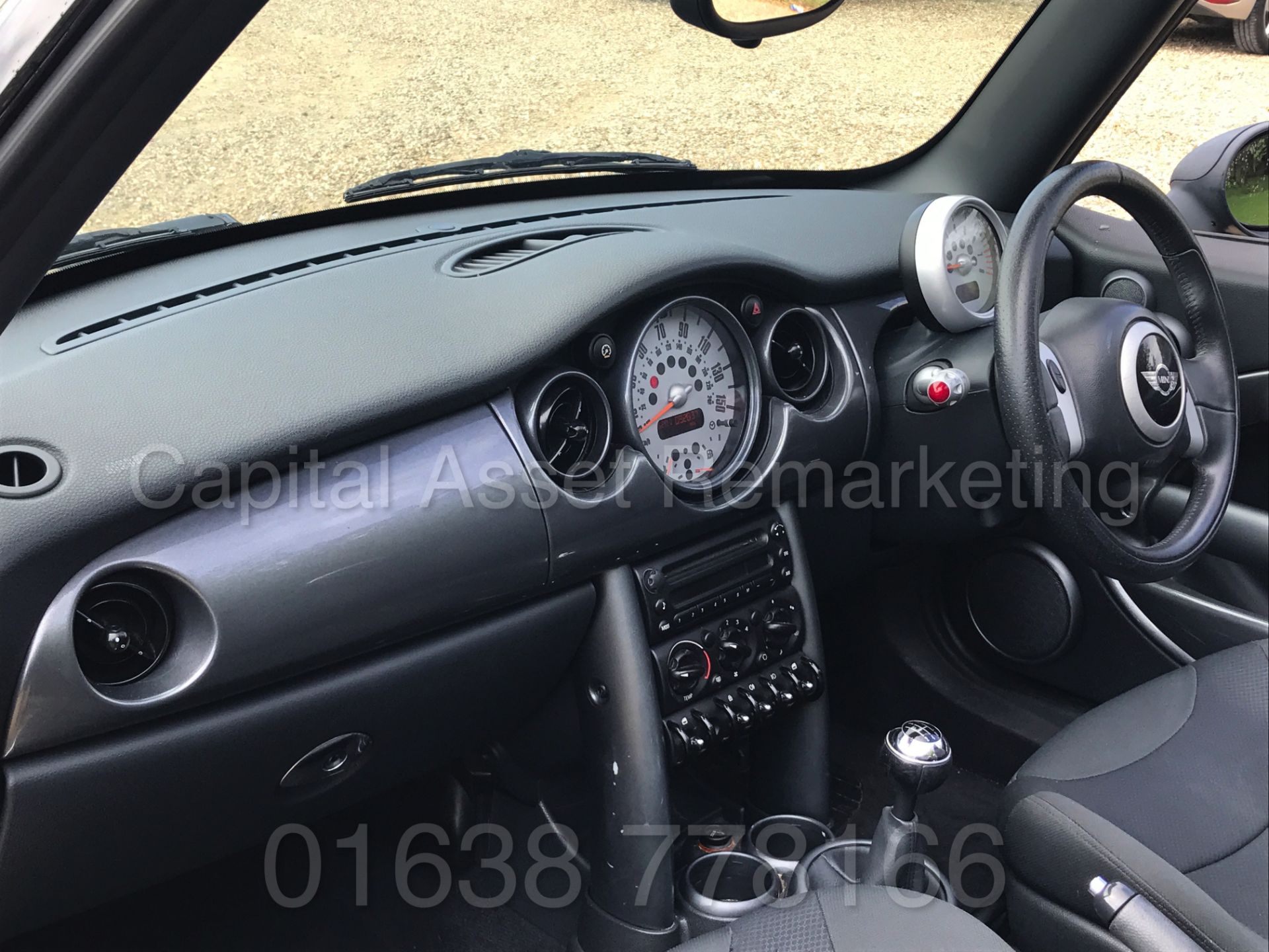 MINI 'ONE EDITION' CONVERTIBLE (2007 MODEL) '1.6 PETROL - 5 SPEED' **LOW MILES** (NO VAT) - Image 20 of 29