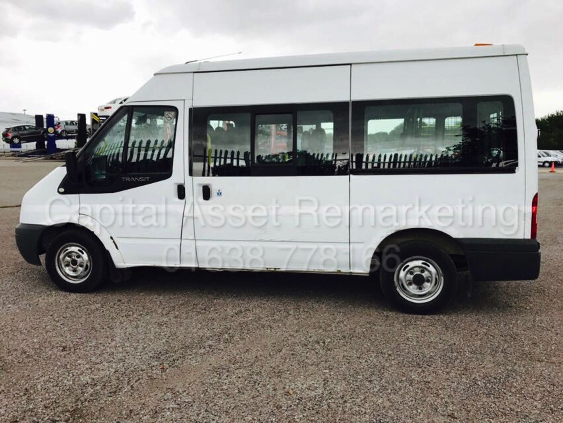 (ON SALE)FORD TRANSIT 110 T300 'MWB-9 SEATER BUS' (2009-09 REG) '2.2 TDCI -110 BHP-ELEC PACK' - Image 4 of 17