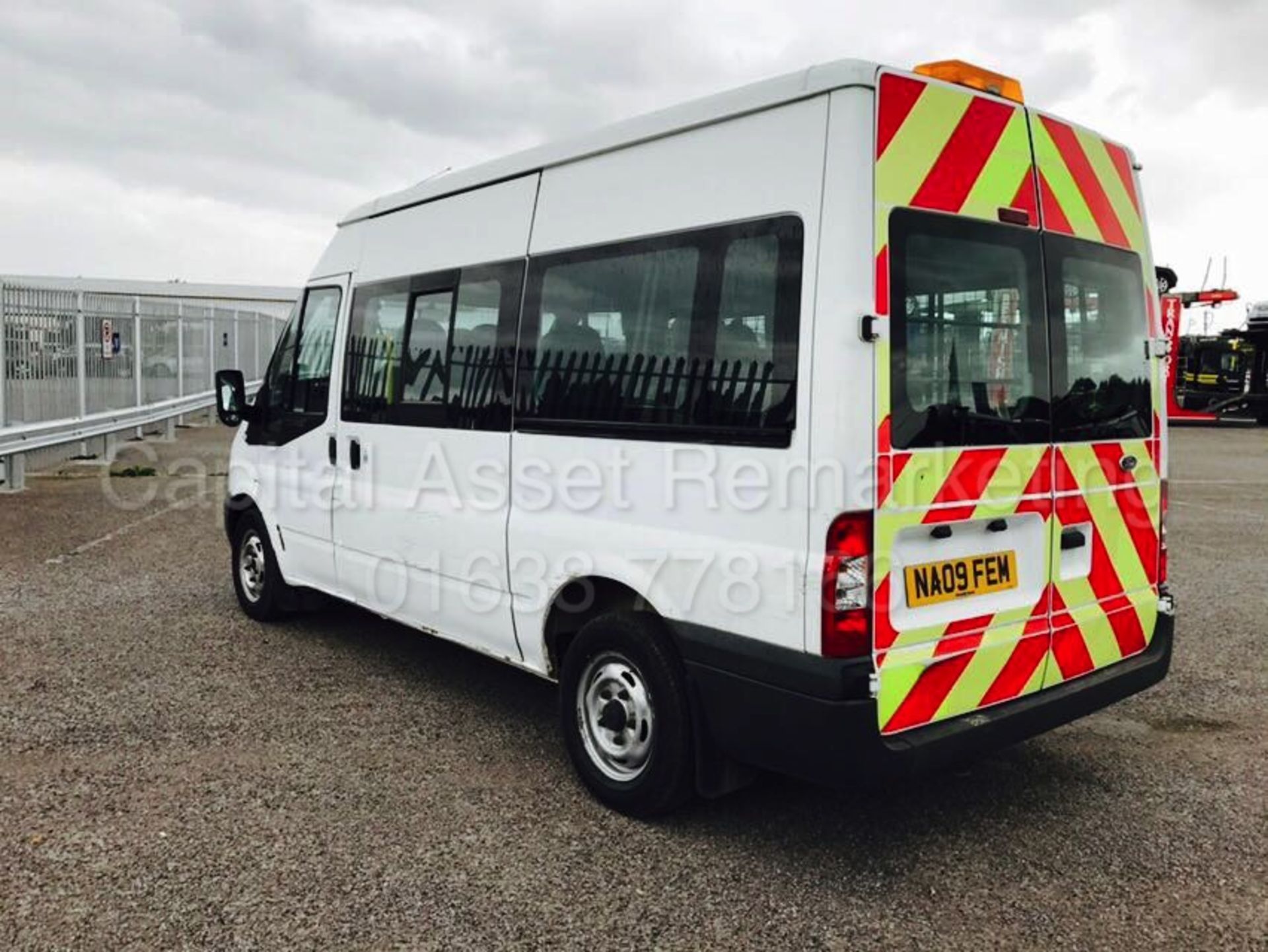 (ON SALE)FORD TRANSIT 110 T300 'MWB-9 SEATER BUS' (2009-09 REG) '2.2 TDCI -110 BHP-ELEC PACK' - Image 5 of 17