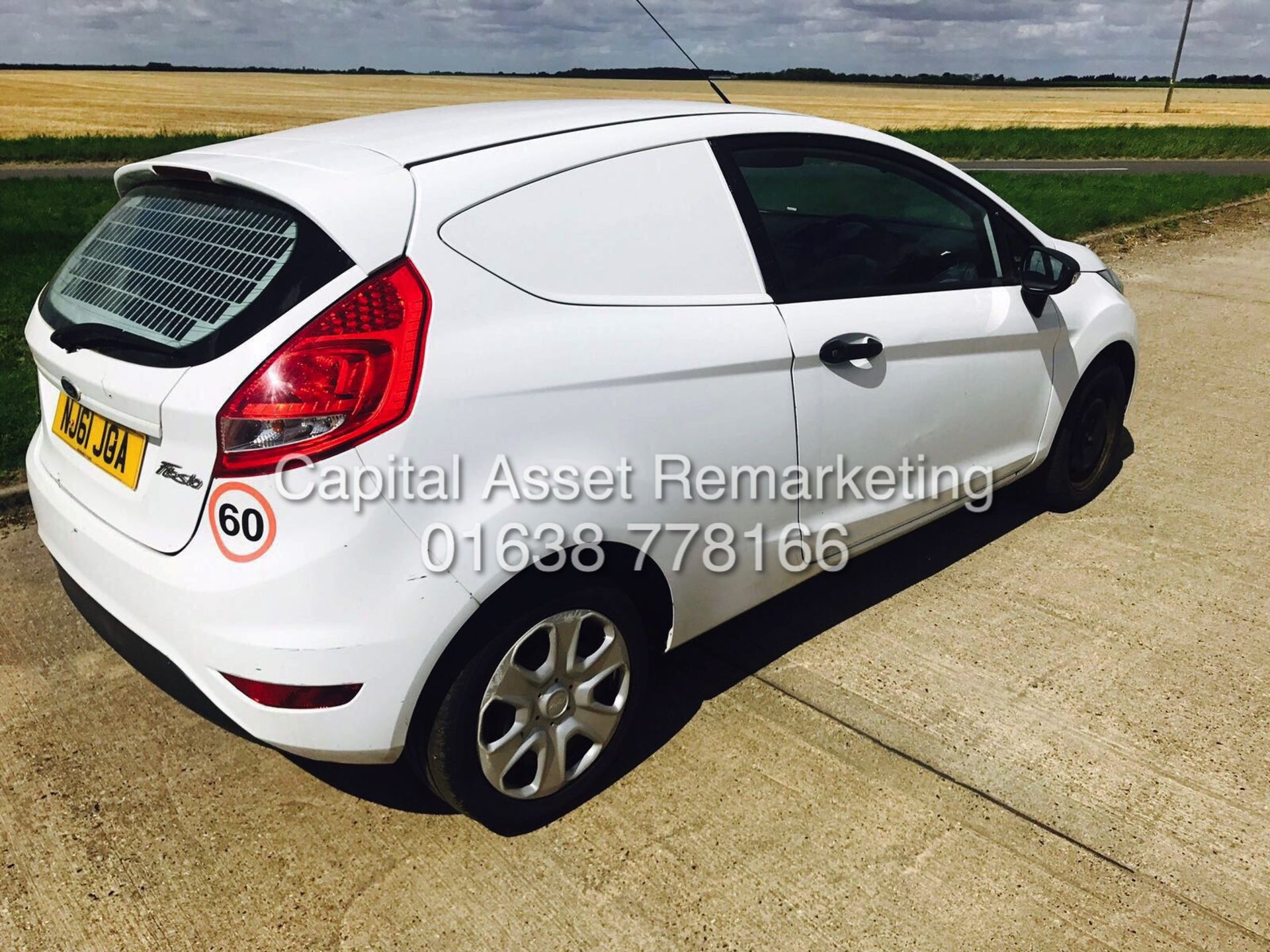 FORD FIESTA 1.4TDCI COMMERCIAL / VAN (2012 MODEL) 1 COUNCIL OWNER FROM NEW - ELEC PACK - Image 6 of 13