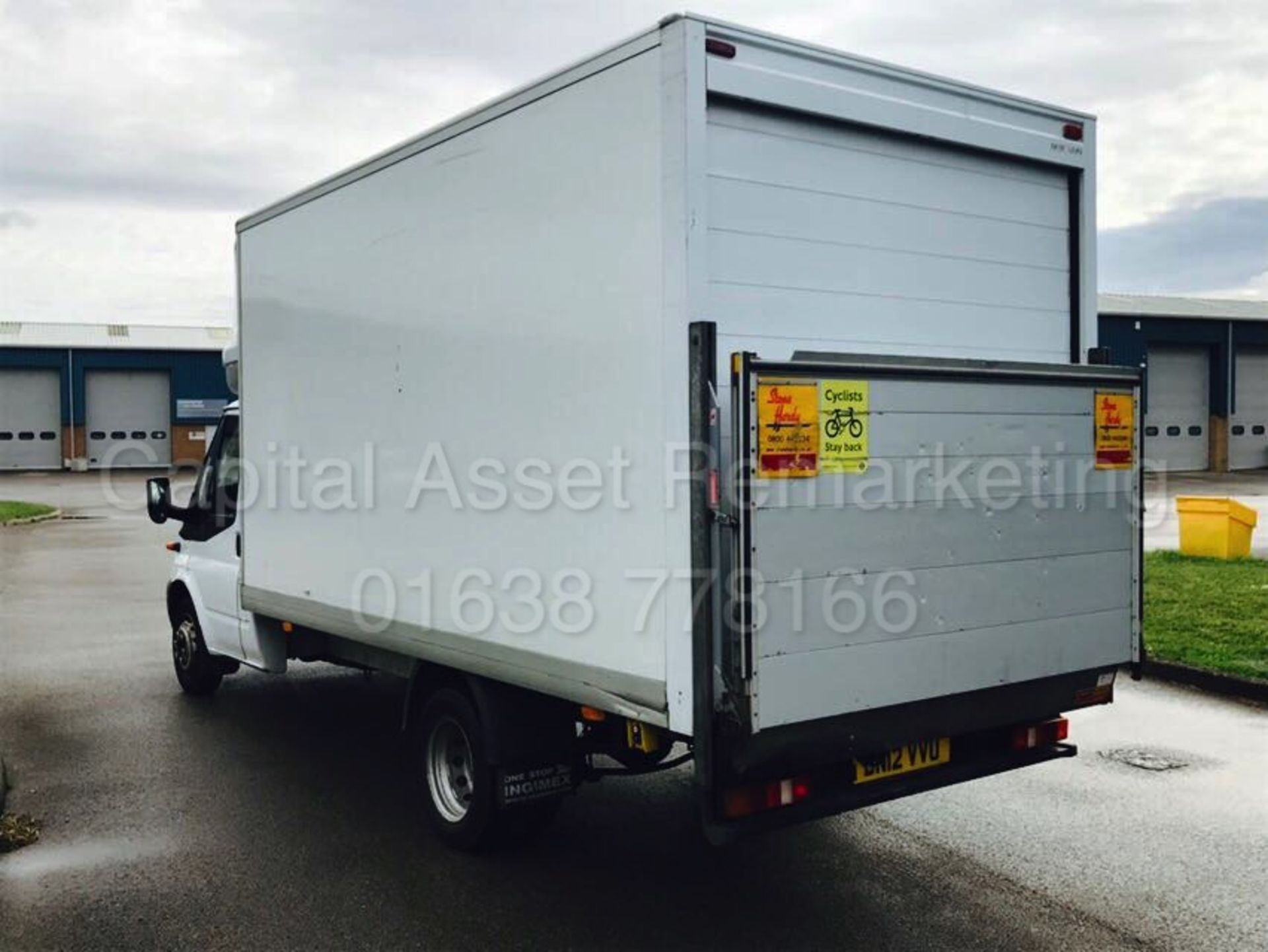 FORD TRANSIT 125 T350L RWD 'LWB - LUTON / BOX VAN' (2012) '2.2 TDCI - 125 PS - 6 SPEED' *TAIL-LIFT* - Image 3 of 20