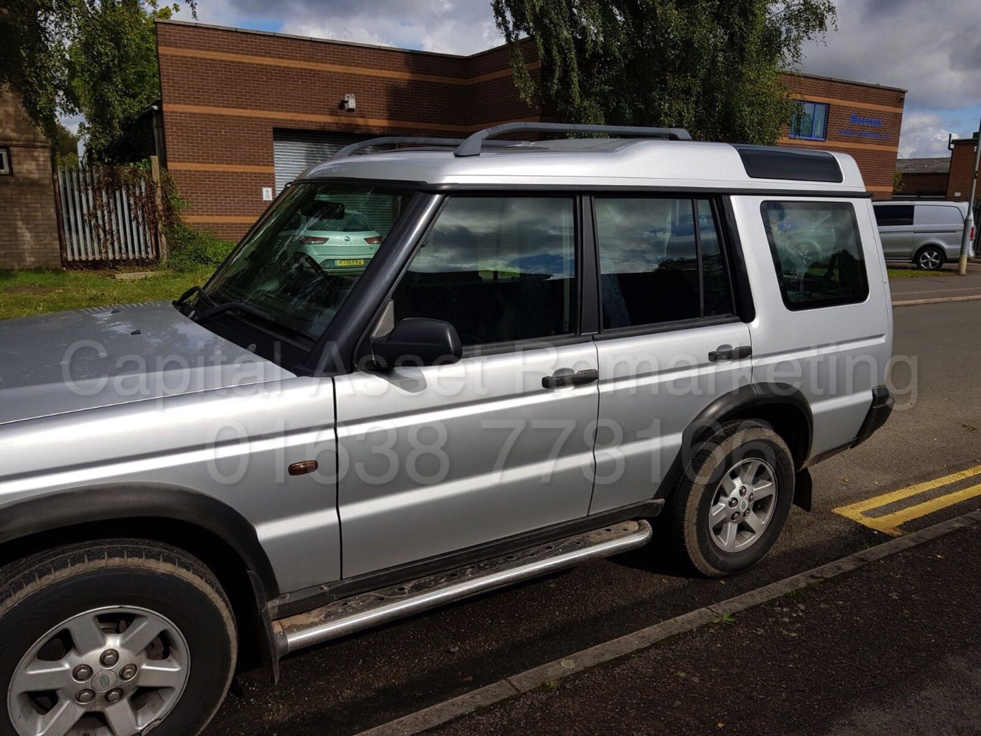(On Sale) LAND ROVER DISCOVERY 'GS EDITION' (2004 MODEL) 'TD5 - AUTO - 7 SEATER' (NO VAT - SAVE 20%) - Image 5 of 16