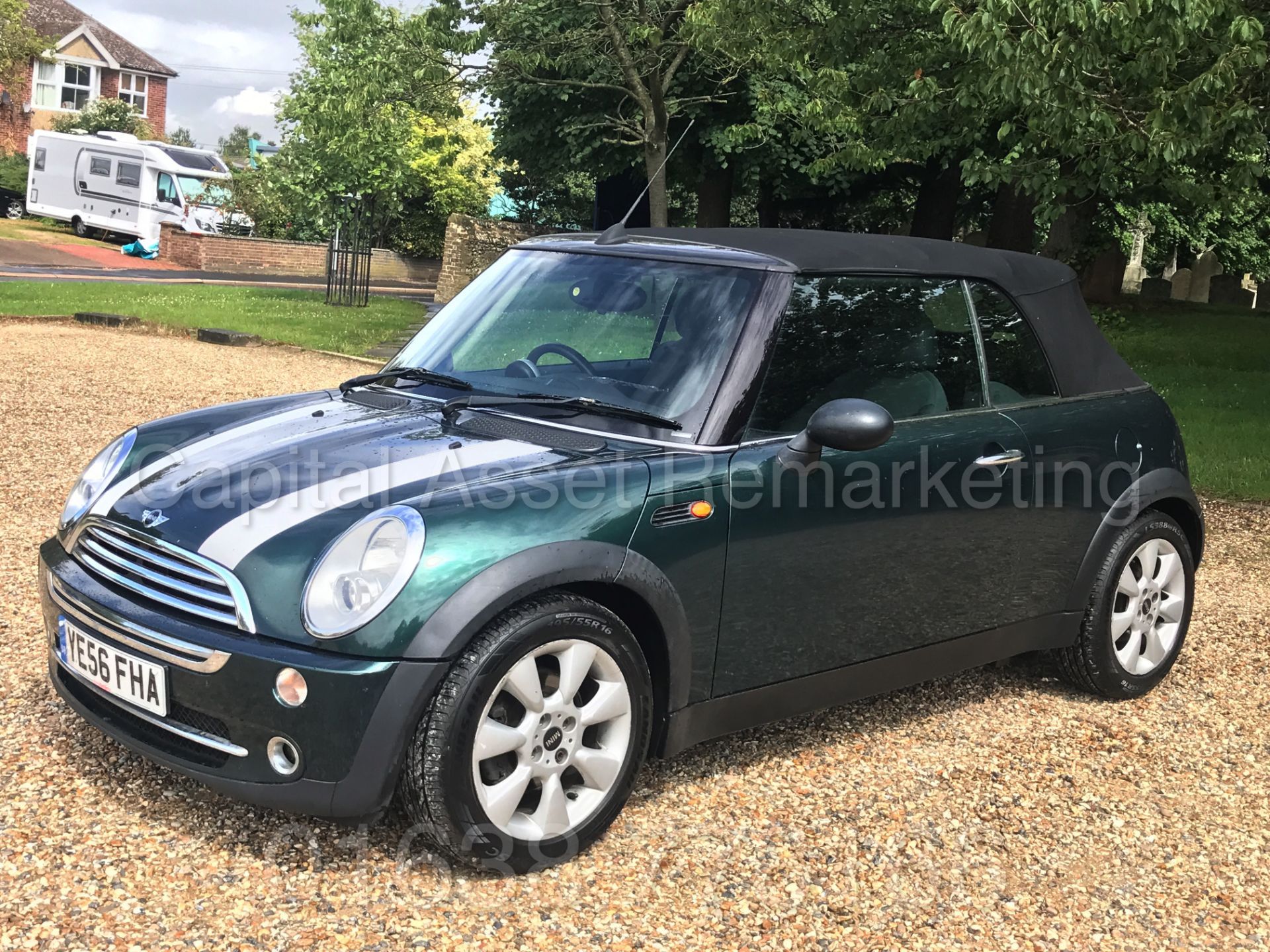 MINI 'ONE EDITION' CONVERTIBLE (2007 MODEL) '1.6 PETROL - 5 SPEED' **LOW MILES** (NO VAT) - Image 7 of 29