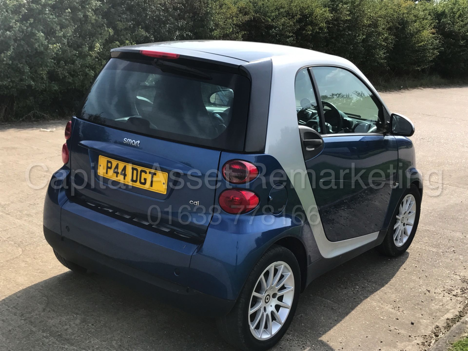 (On Sale) SMART FORTWO 'PASSION' (2011 - 11 REG) 'CDI - DIESEL - AUTO - AIR CON - PAN ROOF' (70 MPG) - Image 6 of 24