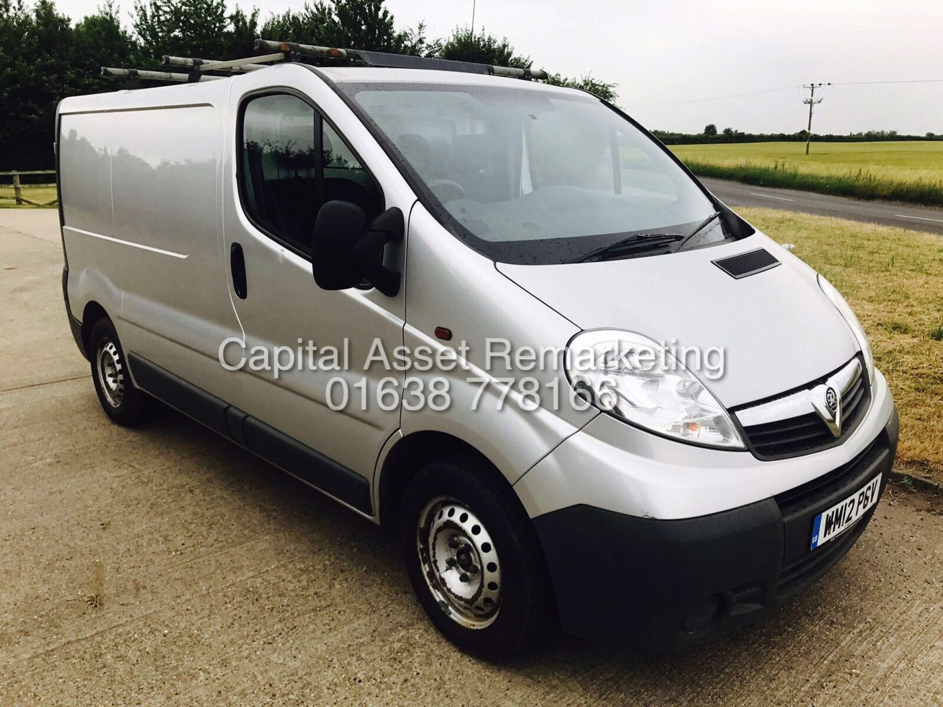 VAUXHALL VIVARO 2.0 CDTI ECO-FLEX (12 REG) SILVER - 3 SEATER - REMOVABLE ROOF RACKS