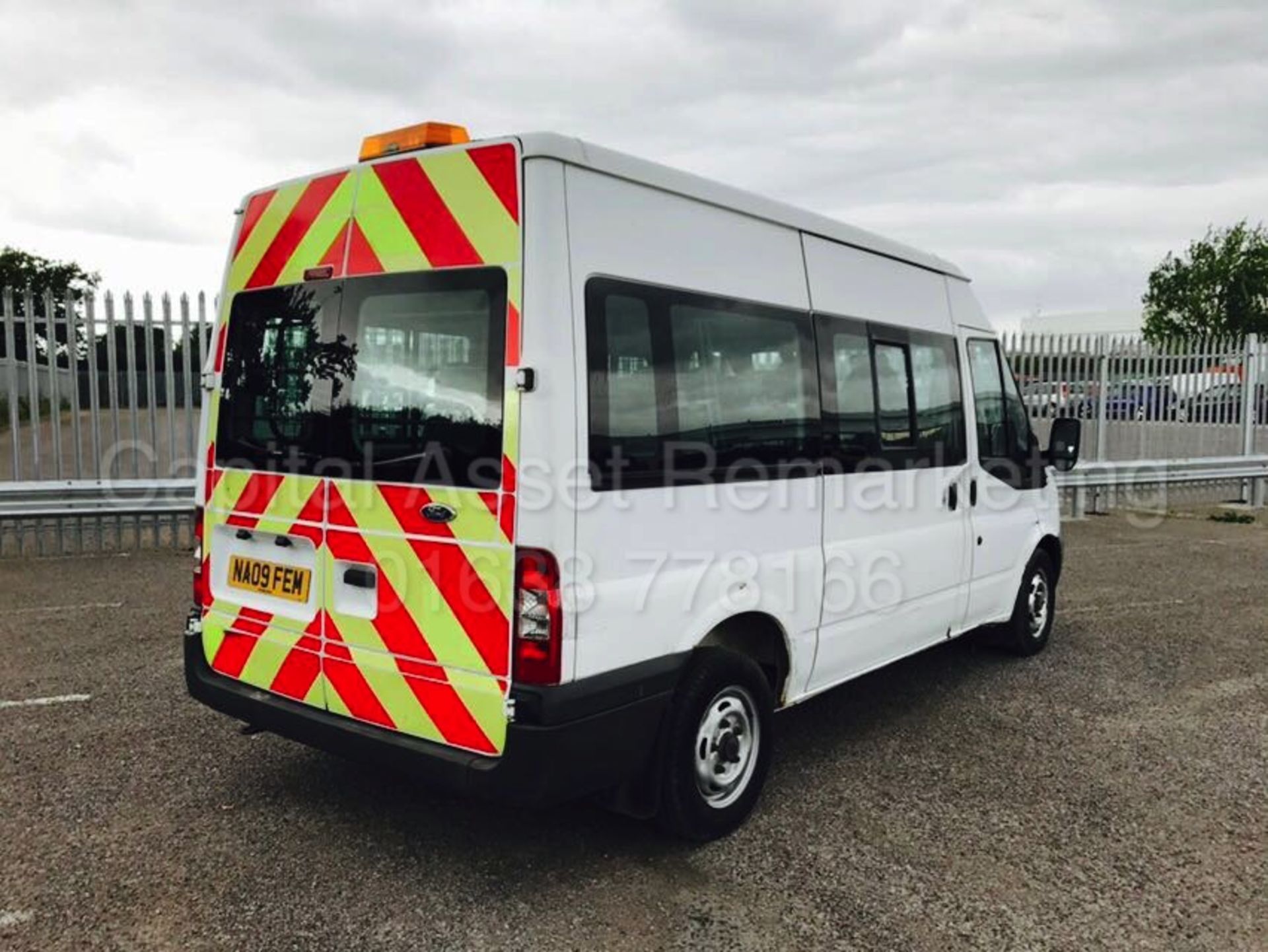 (ON SALE)FORD TRANSIT 110 T300 'MWB-9 SEATER BUS' (2009-09 REG) '2.2 TDCI -110 BHP-ELEC PACK' - Image 7 of 17