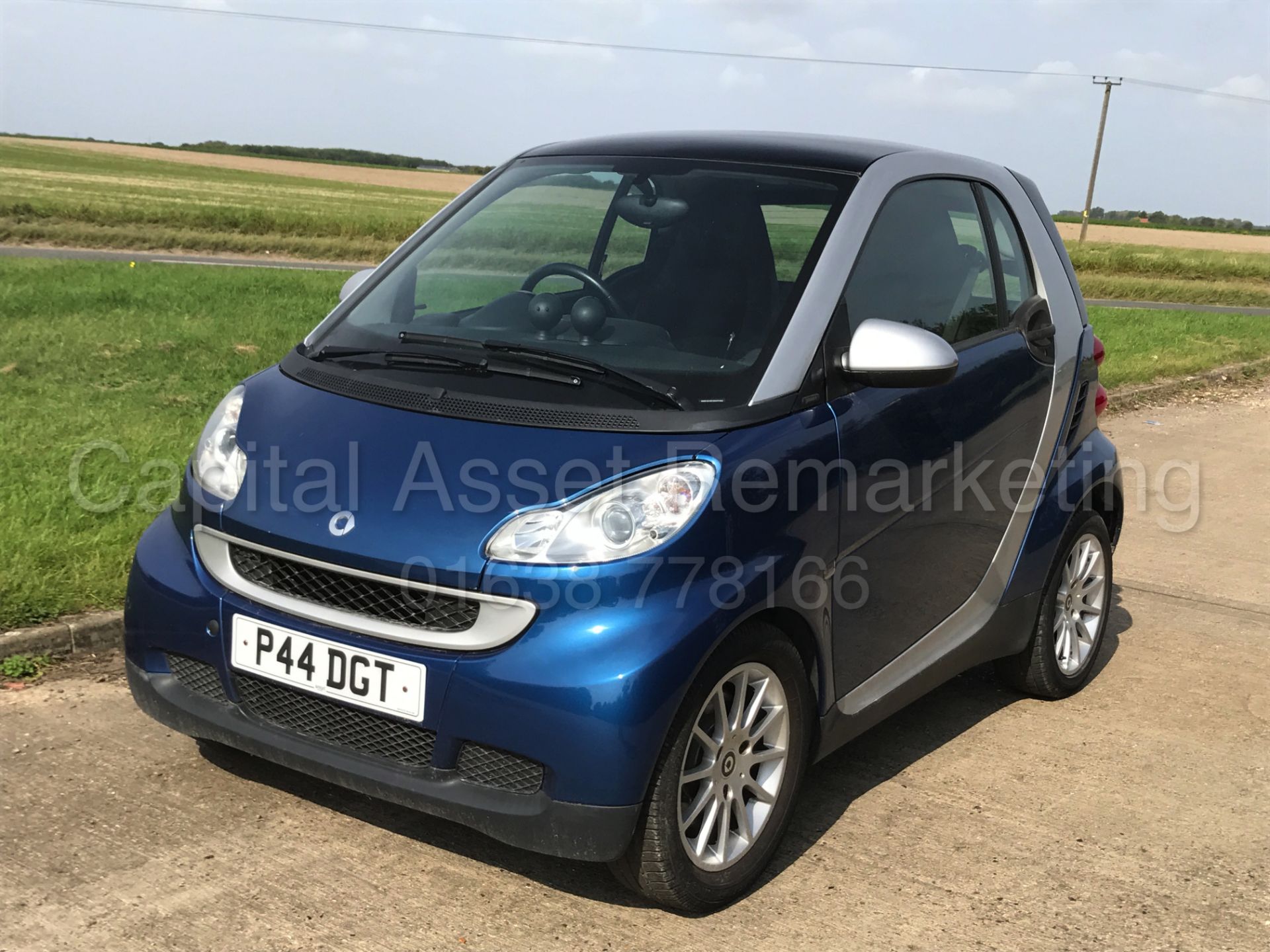 (On Sale) SMART FORTWO 'PASSION' (2011 - 11 REG) 'CDI - DIESEL - AUTO - AIR CON - PAN ROOF' (70 MPG) - Image 2 of 24