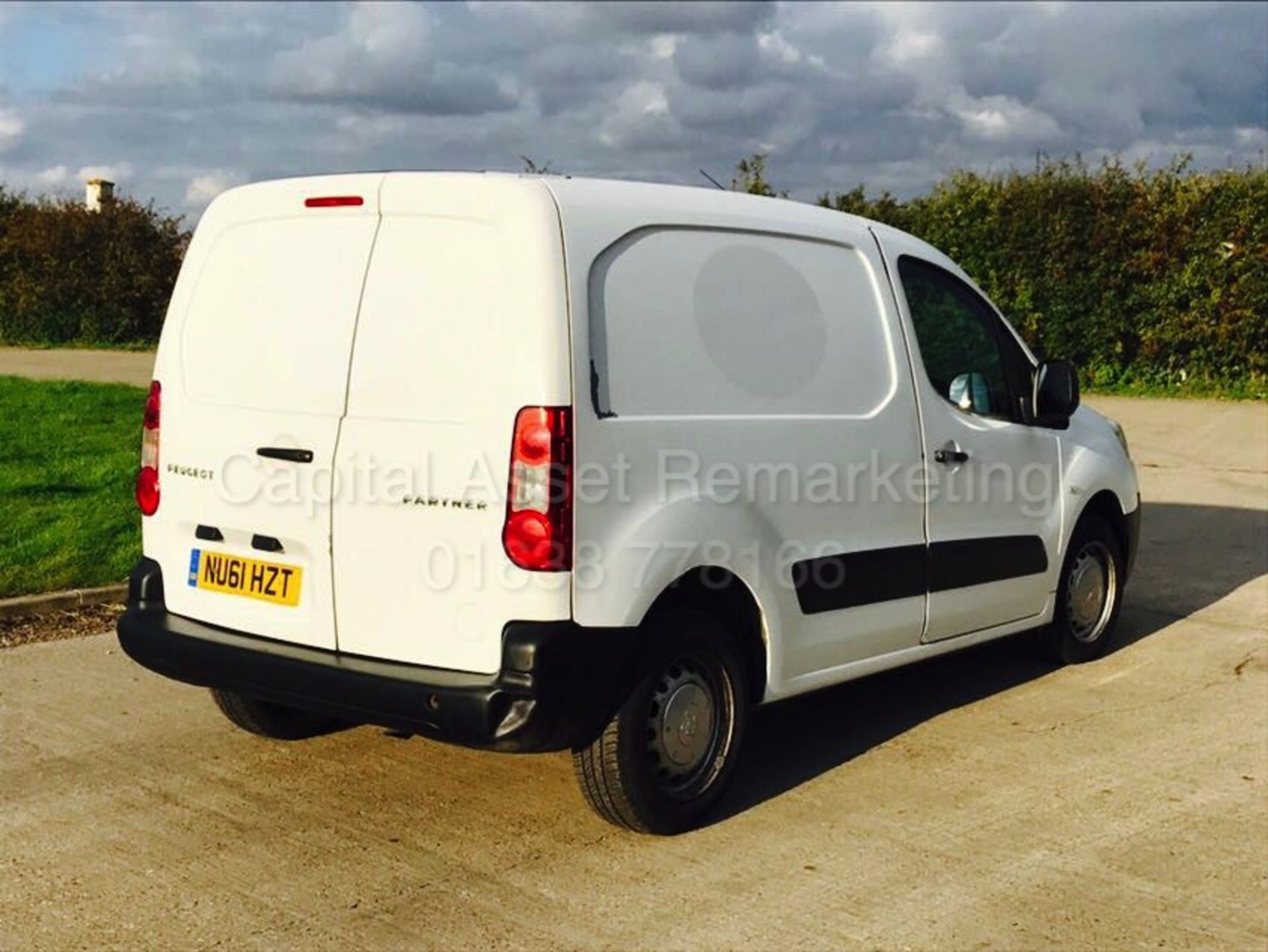 PEUGEOT PARTNER 850 S (2012 - FACELIFT MODEL) '1.6 HDI - 90 BHP - 5 SPEED' - Image 5 of 18