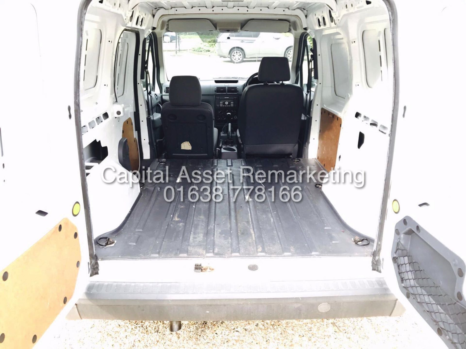(ON SALE) FORD TRANSIT CONNECT 1.8TDCI T200 (2009-09 REG) ONLY 25,000 MILES, SLD (NO VAT !!) - Image 12 of 13