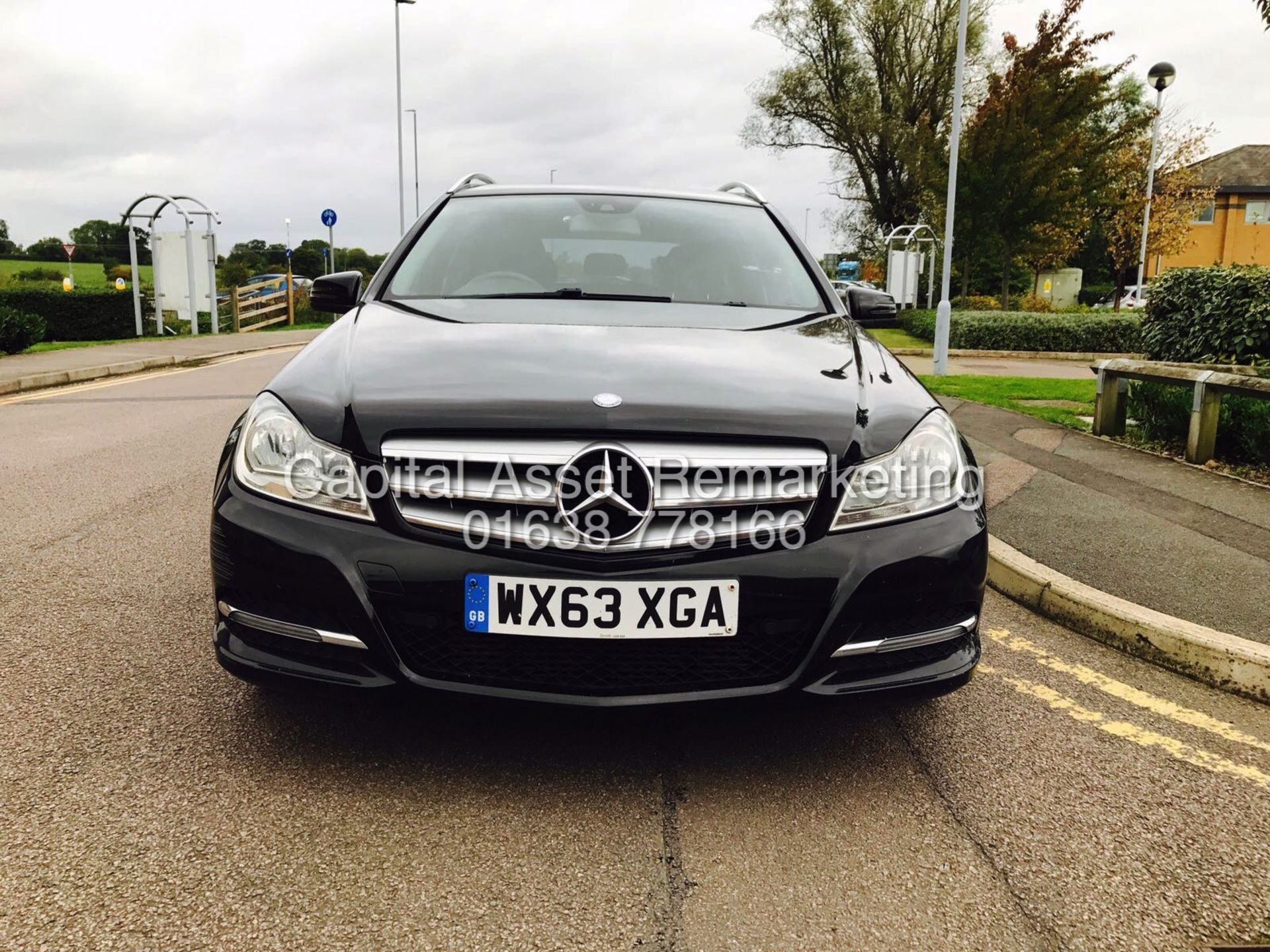 MERCEDES C220CDI "SE" EXECUTIVE ESTATE - (2014 MODEL) 1 OWNER - LEATHER - COMMAND SAT NAV - + MORE!! - Image 2 of 18