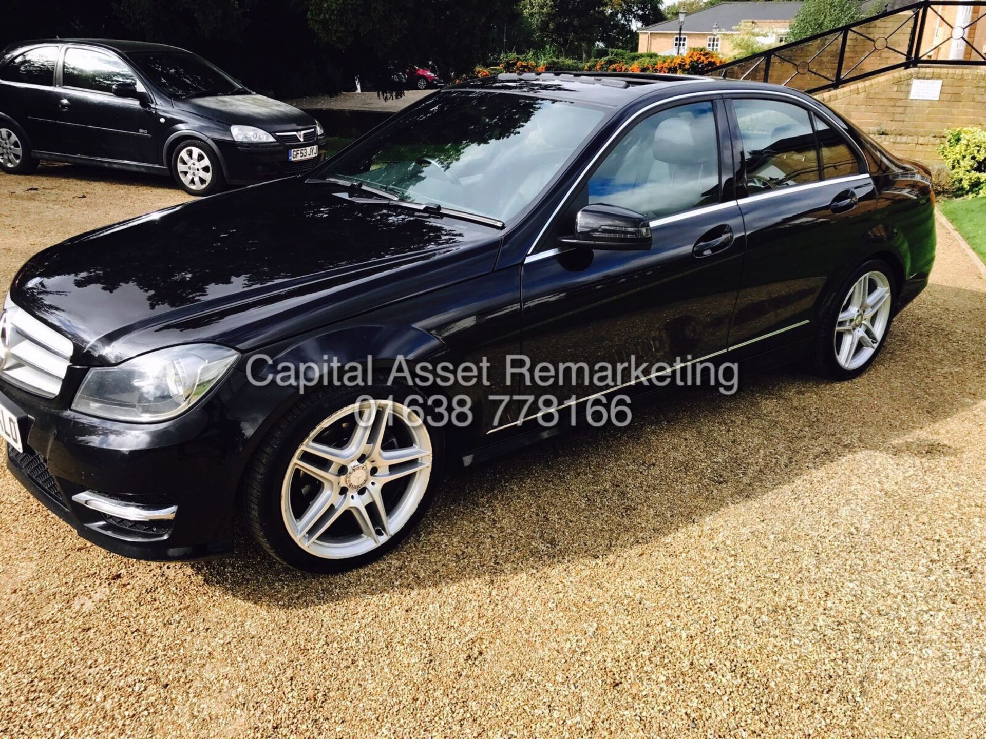 MERCEDES C220CDI "AMG SPORT" AUTO (2014 MODEL) COMMAND - LEATHER - SUNROOF - 1 OWNER FROM NEW FSH - Image 3 of 22