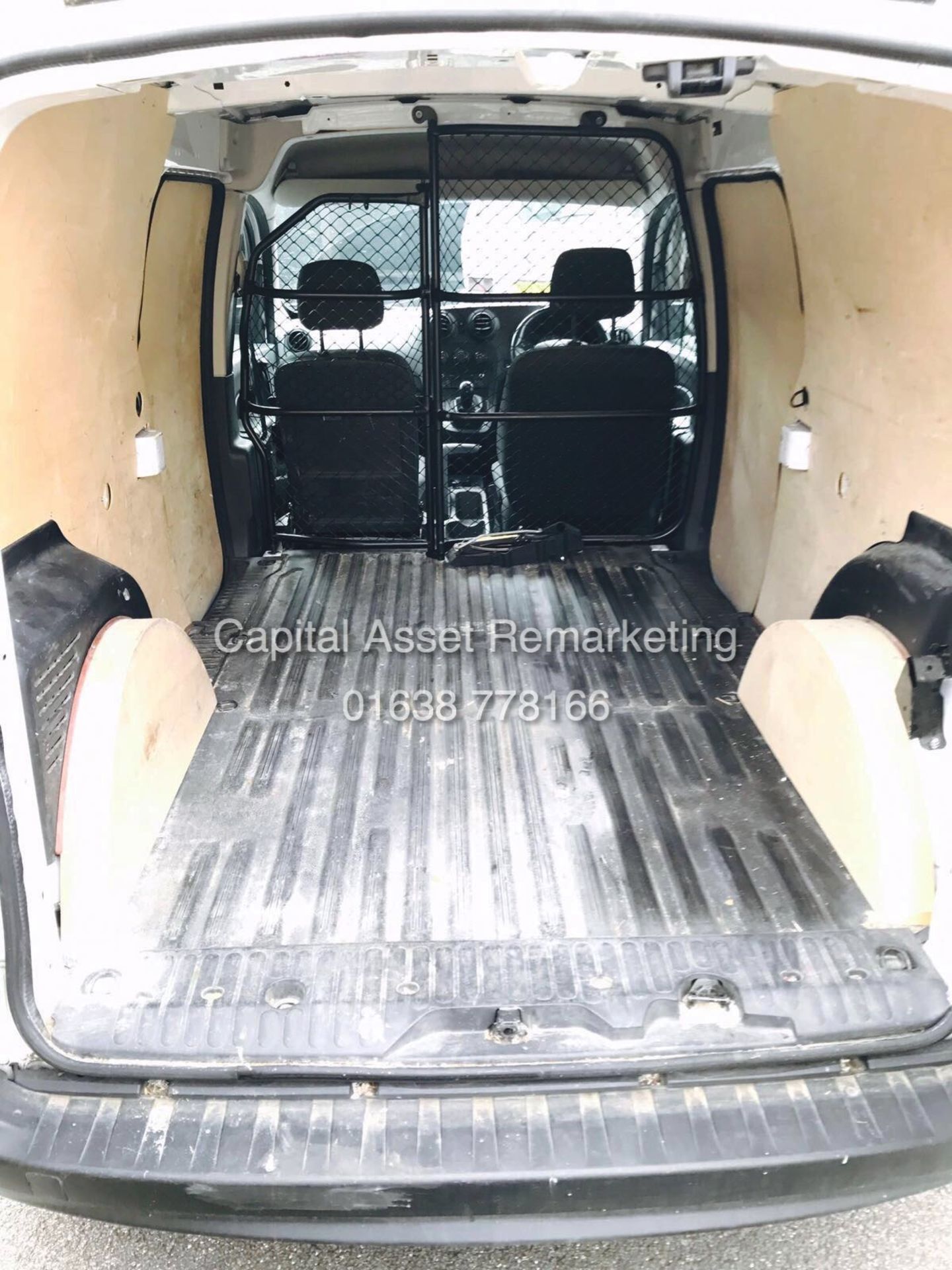MERCEDES CITAN 109CDI "EXTRA LONG WHEEL BASE" ONLY 37,000 MILES GENUINE - ELECTRIC PACK - Image 15 of 16