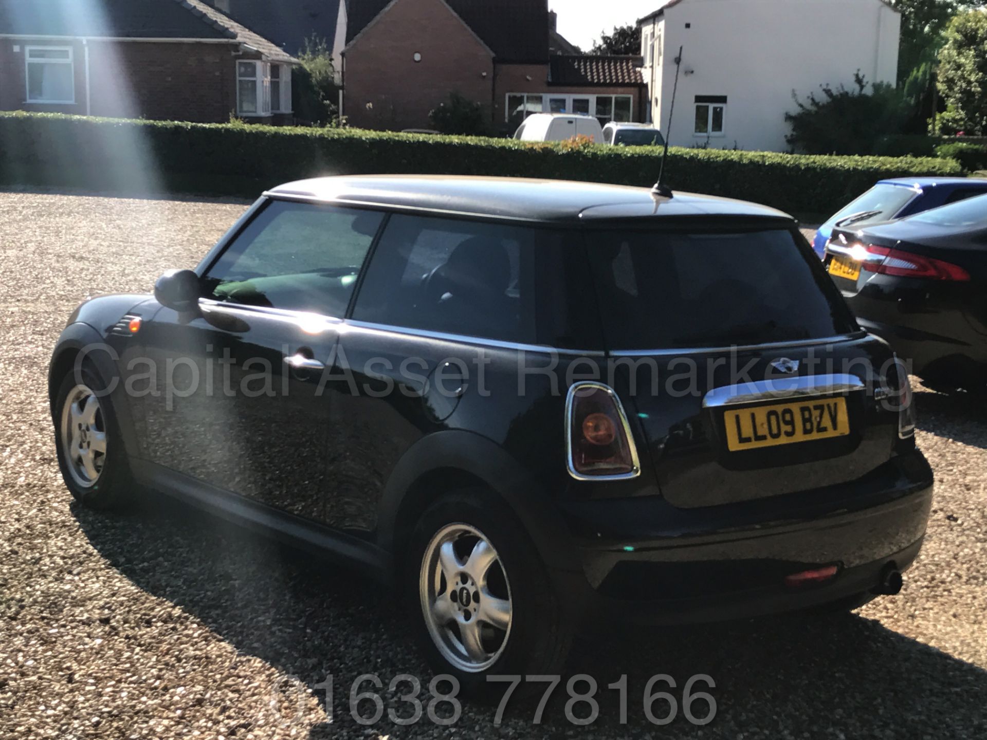 MINI COOPER '3 DOOR HATCHBACK' (2009) '1.6 PETROL - 6 SPEED - STOP / START' (NO VAT - SAVE 20%) - Image 4 of 24