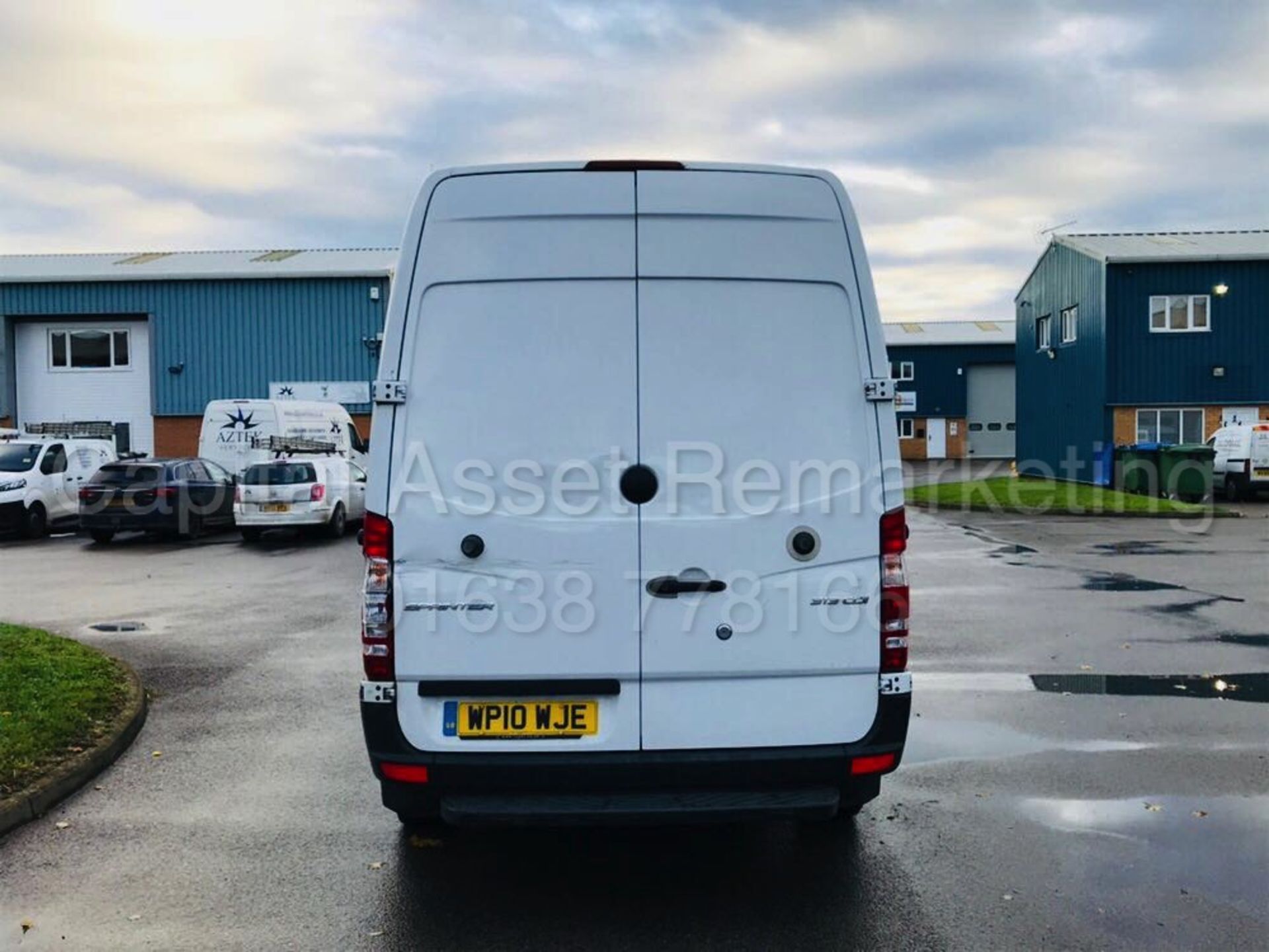 MERCEDES-BENZ SPRINTER CDI 'MWB HI-ROOF' (2010) **FRIDGE / FREEZER VAN** (1 COMPANY OWNER) *AIR CON* - Image 4 of 23