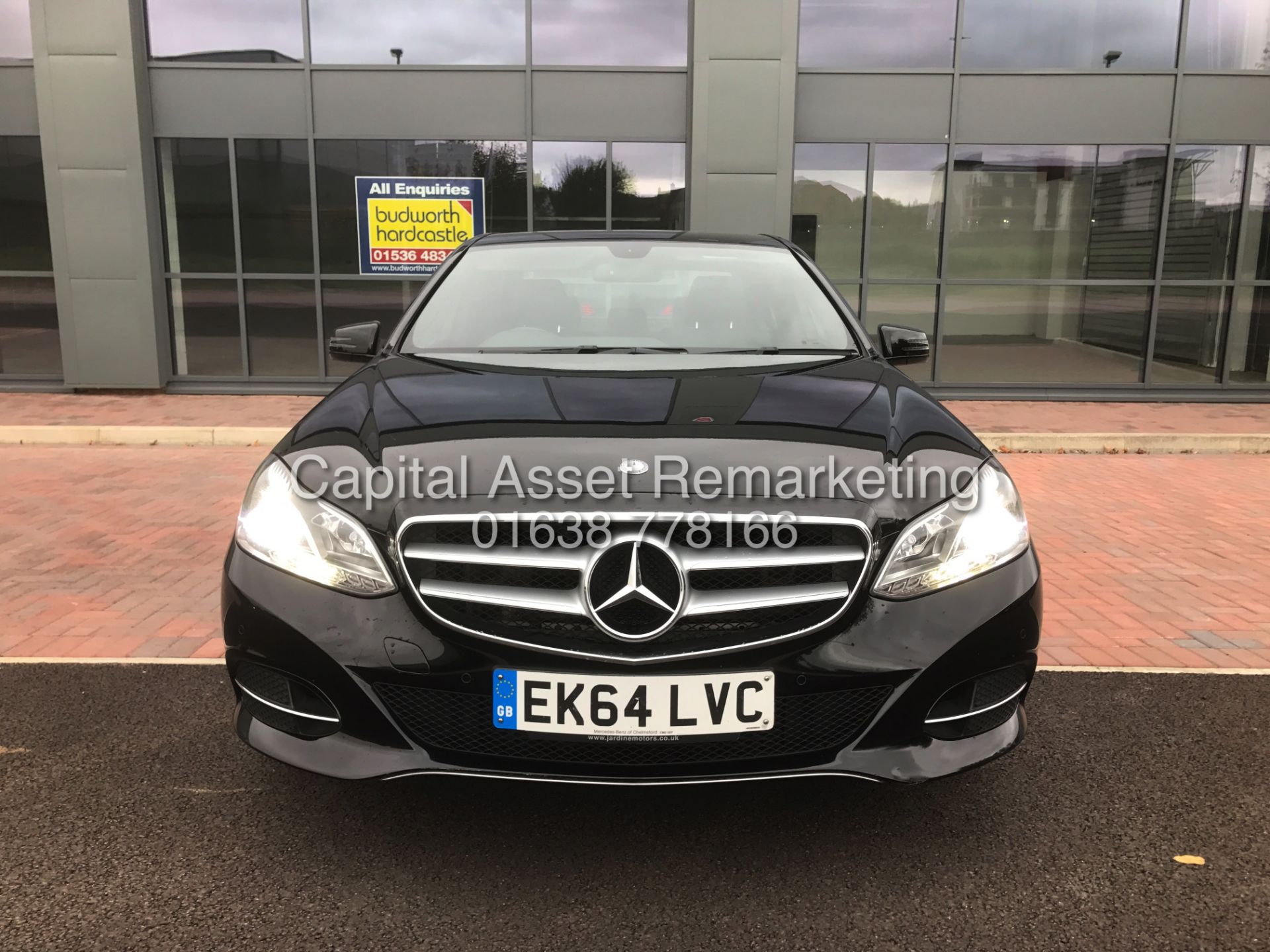 MERCEDES-BENZ E220 CDI '4 DOOR SALOON' (2015 MODEL) '7G TRONIC AUTO - LEATHER - COMMAND SAT NAV' - Image 3 of 26