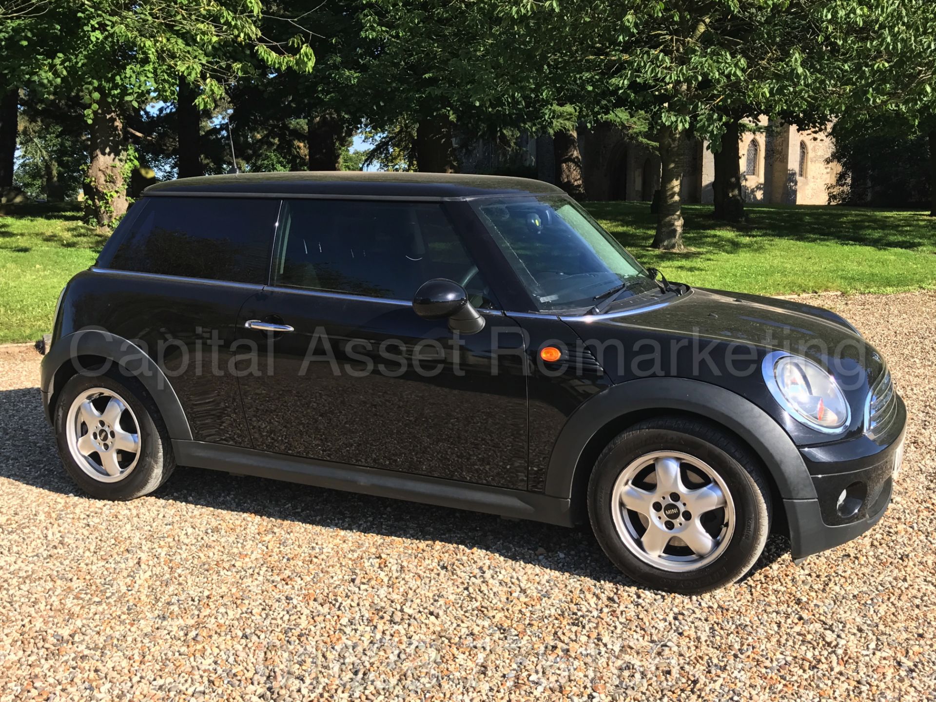 MINI COOPER '3 DOOR HATCHBACK' (2009) '1.6 PETROL - 6 SPEED - STOP / START' (NO VAT - SAVE 20%) - Image 7 of 24