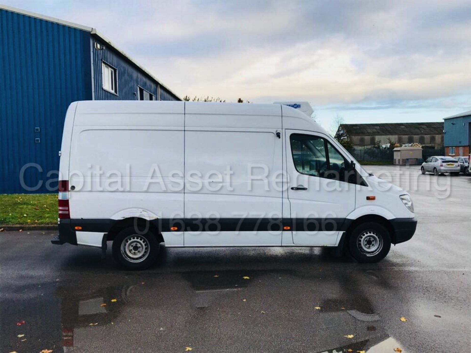 MERCEDES-BENZ SPRINTER CDI 'MWB HI-ROOF' (2010) **FRIDGE / FREEZER VAN** (1 COMPANY OWNER) *AIR CON* - Image 6 of 23