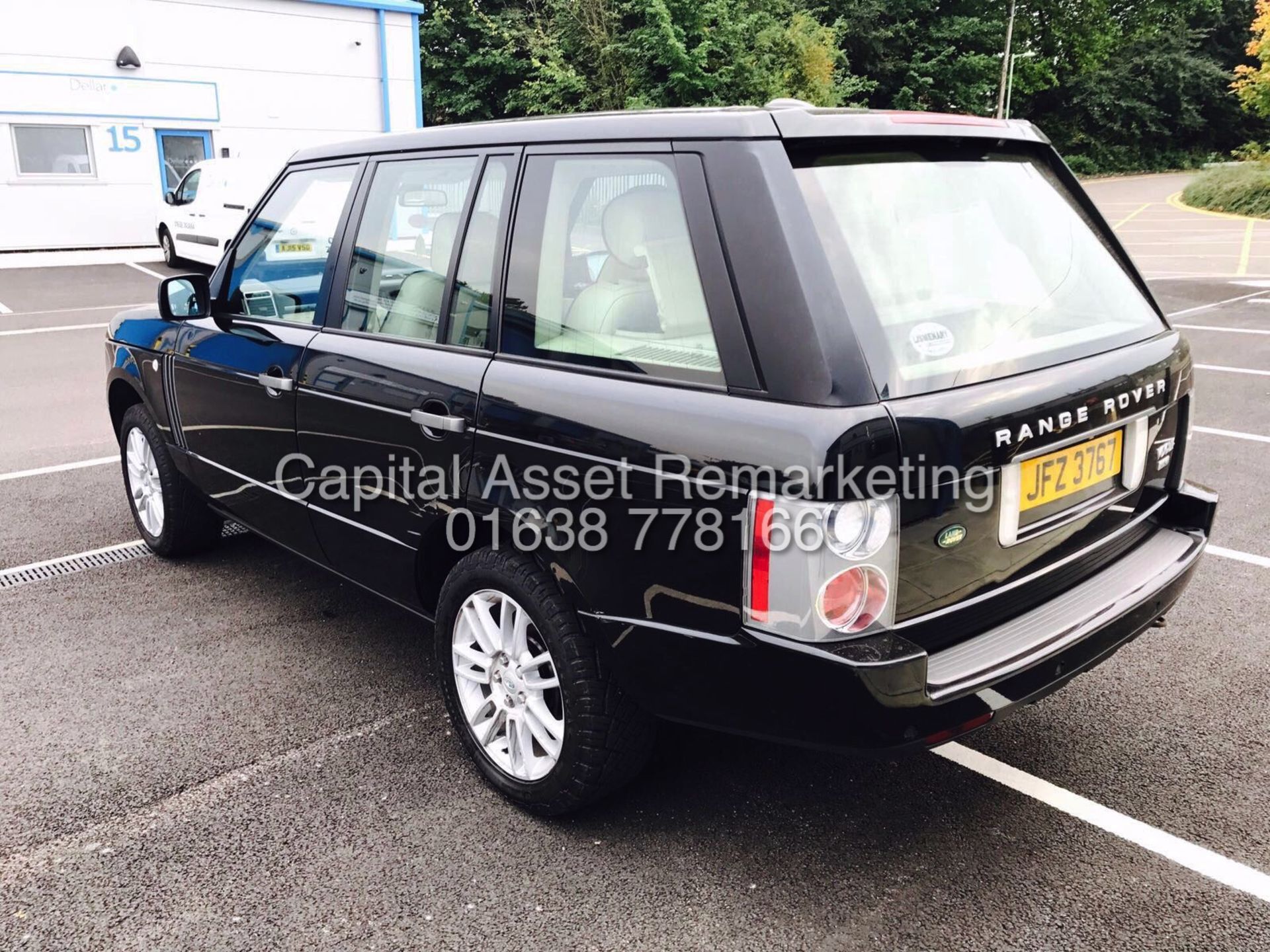 ON SALE RANGE ROVER 3.6TDV8 "VOGUE BLACK" FULLY LOADED (2009 MODEL) FULLY LOADED - LRSH - NO VAT! - Image 4 of 19