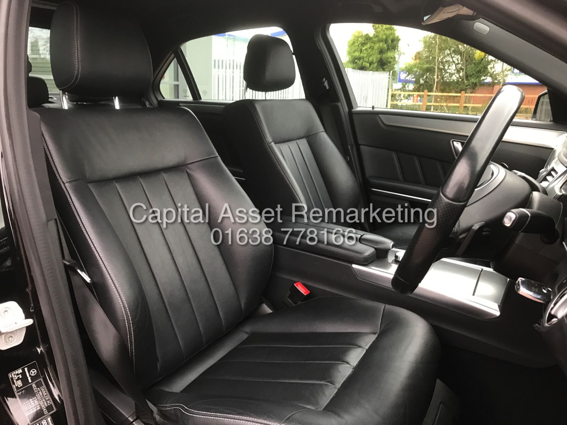 MERCEDES-BENZ E220 CDI '4 DOOR SALOON' (2015 MODEL) '7G TRONIC AUTO - LEATHER - COMMAND SAT NAV' - Image 15 of 26