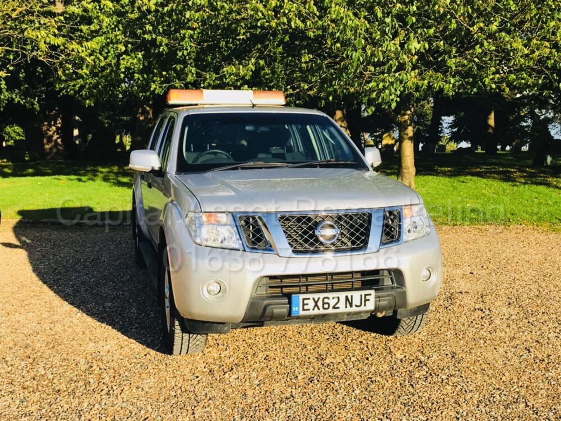 NISSAN NAVARA 'ACENTA' DOUBLE CAB PICK-UP (2013 MODEL) '2.5 DCI -188 BHP - 6 SPEED' **LOW MILES** - Image 2 of 20