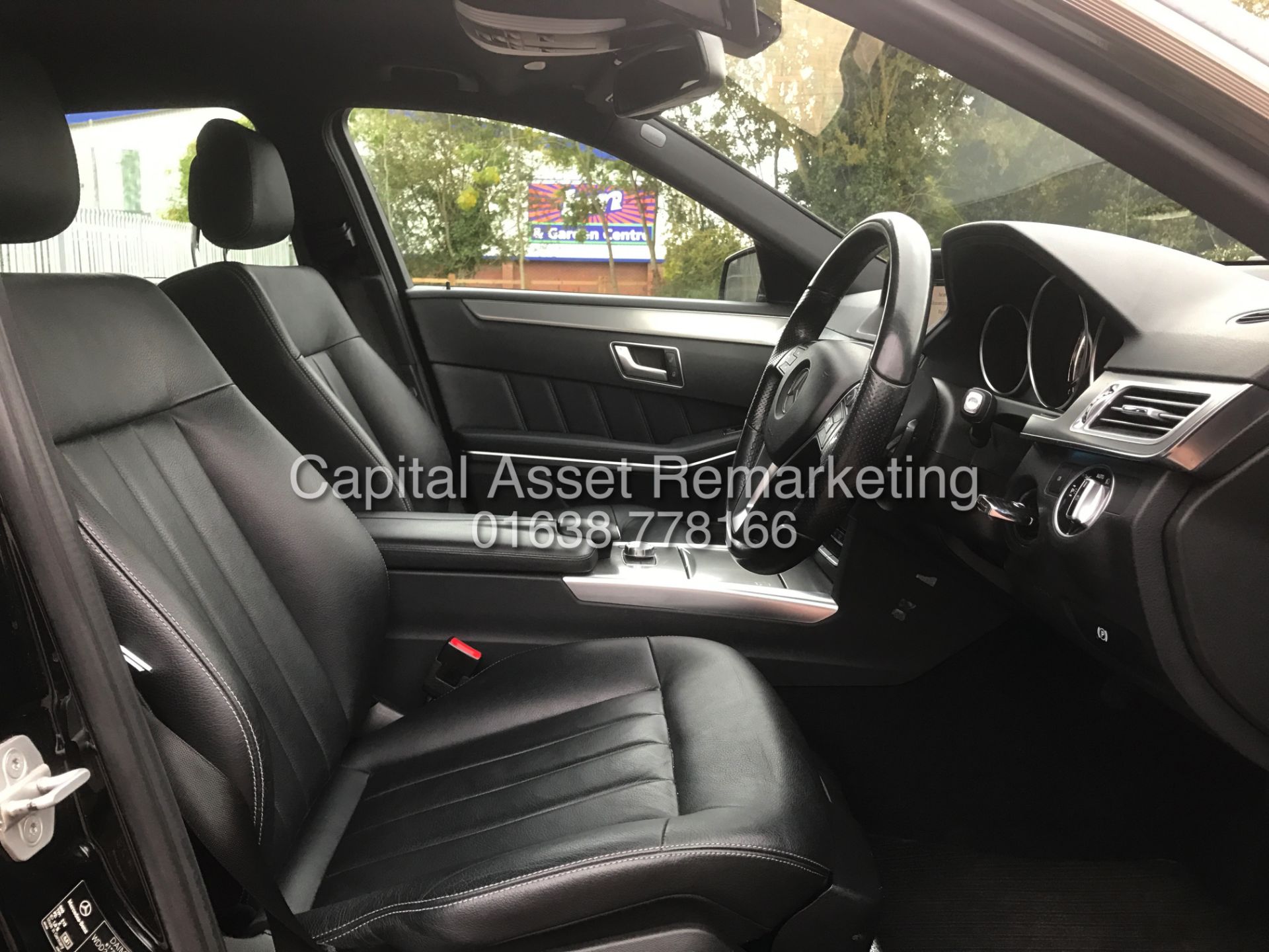 MERCEDES-BENZ E220 CDI '4 DOOR SALOON' (2015 MODEL) '7G TRONIC AUTO - LEATHER - COMMAND SAT NAV' - Image 13 of 26