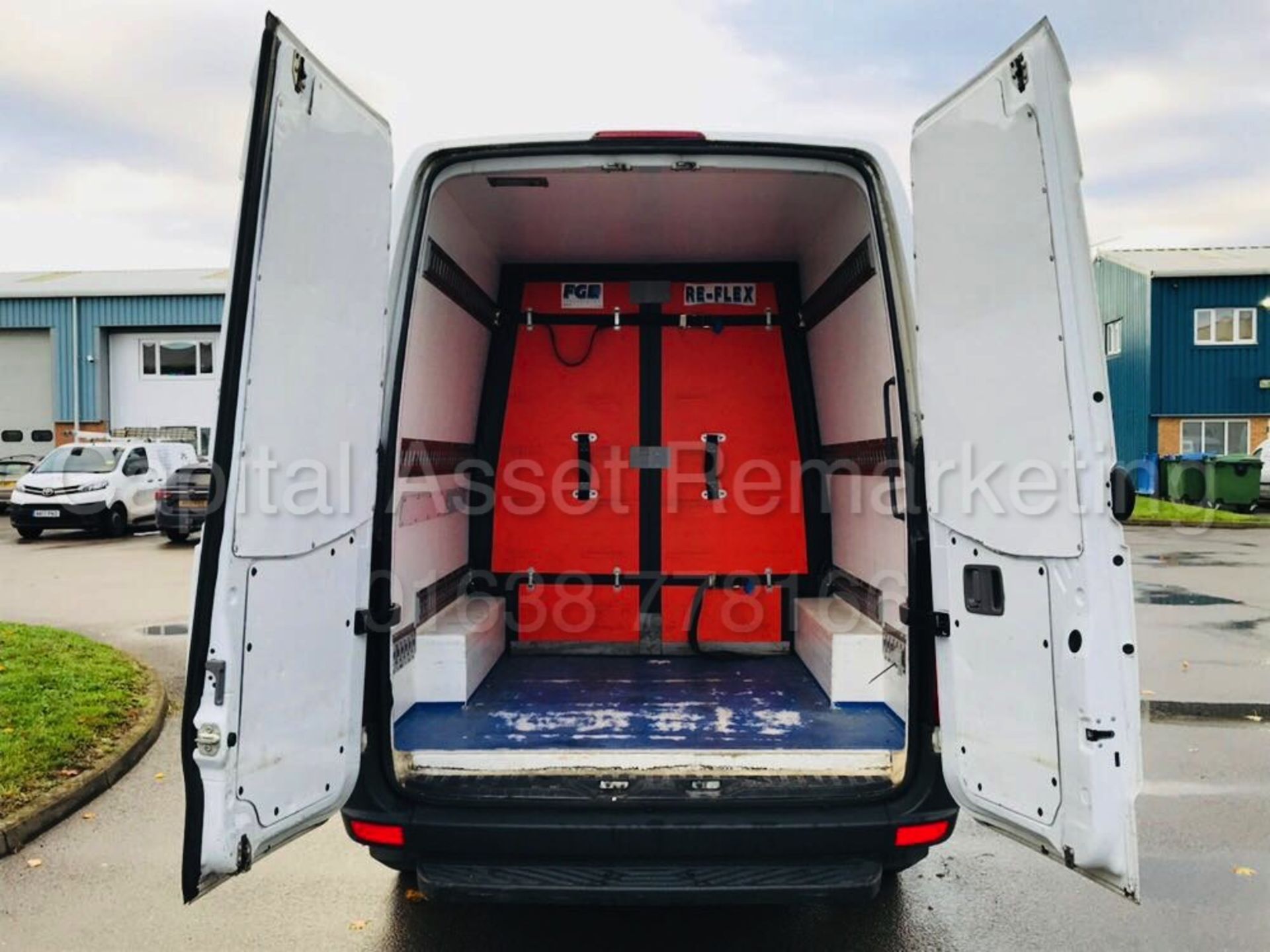 MERCEDES-BENZ SPRINTER CDI 'MWB HI-ROOF' (2010) **FRIDGE / FREEZER VAN** (1 COMPANY OWNER) *AIR CON* - Image 12 of 23